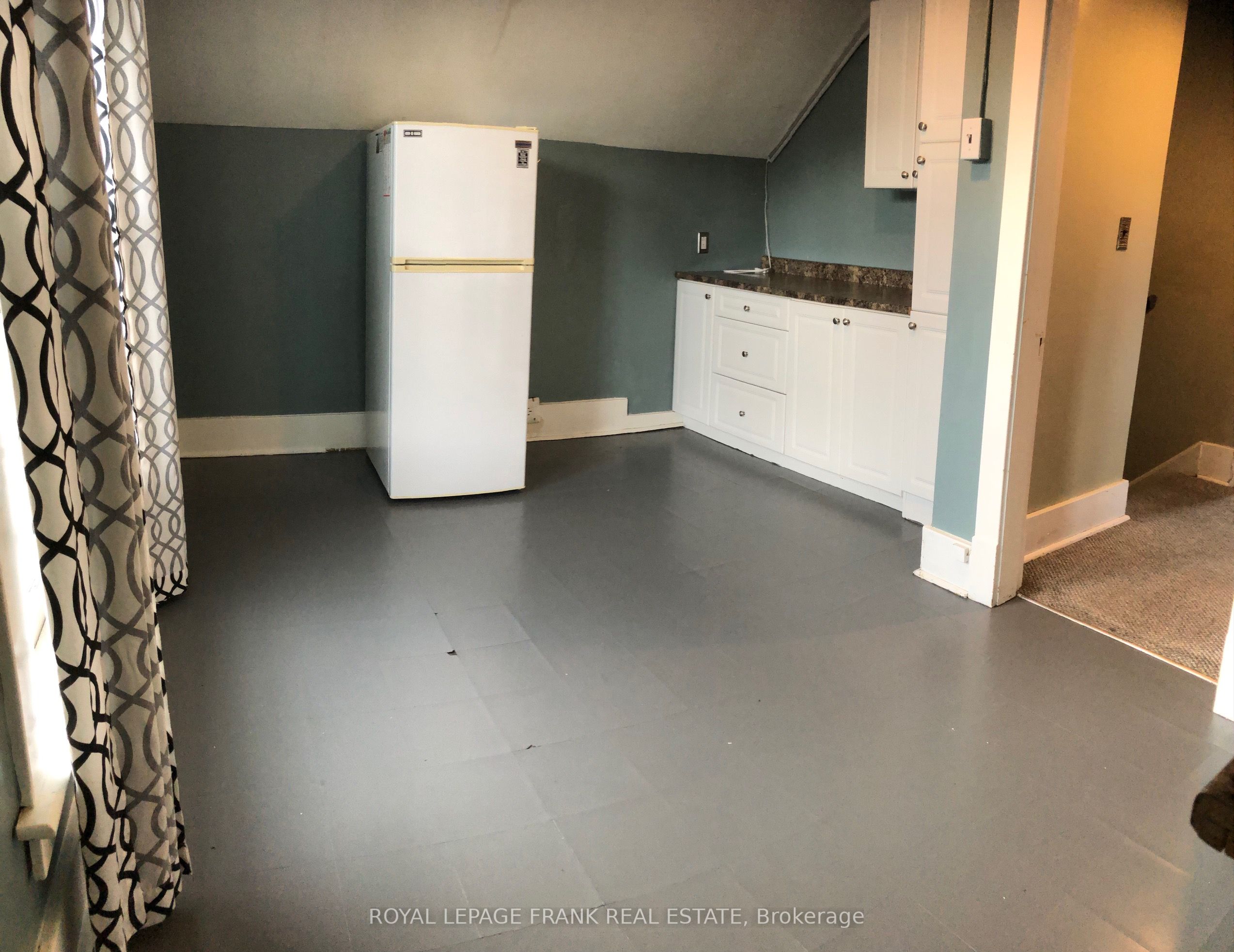 714 Chemong Road Property Photo 13