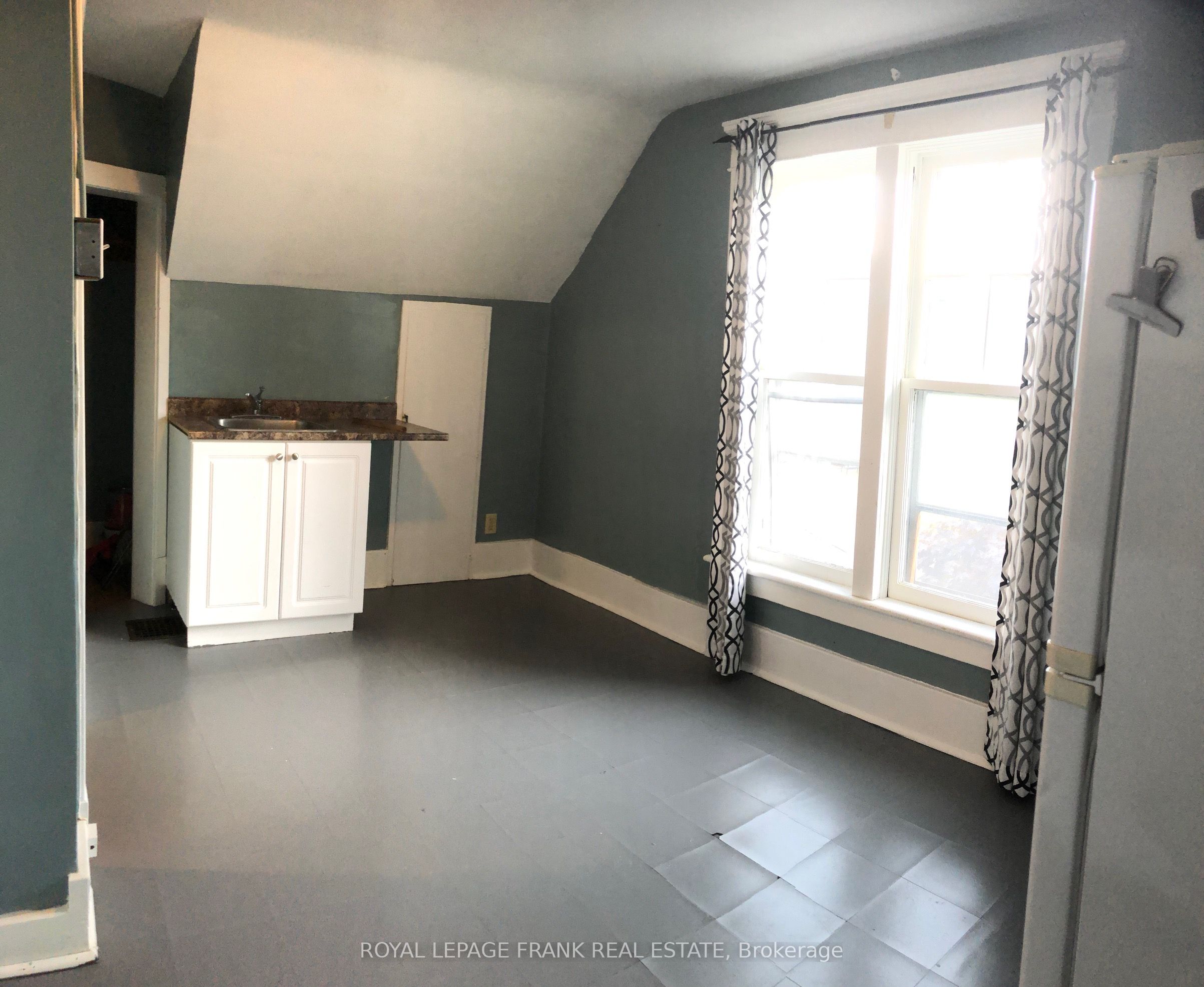 714 Chemong Road Property Photo 14