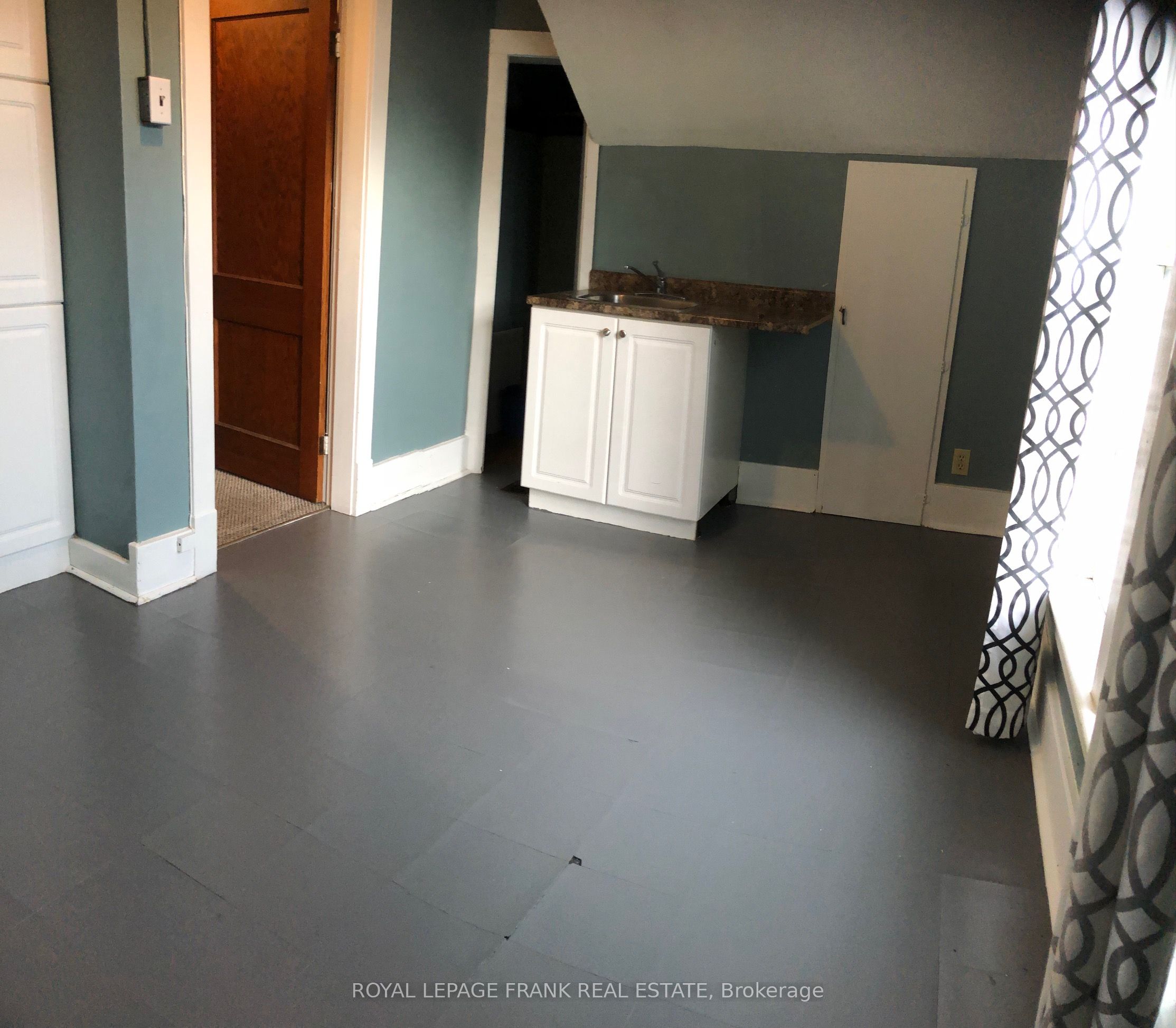 714 Chemong Road Property Photo 15