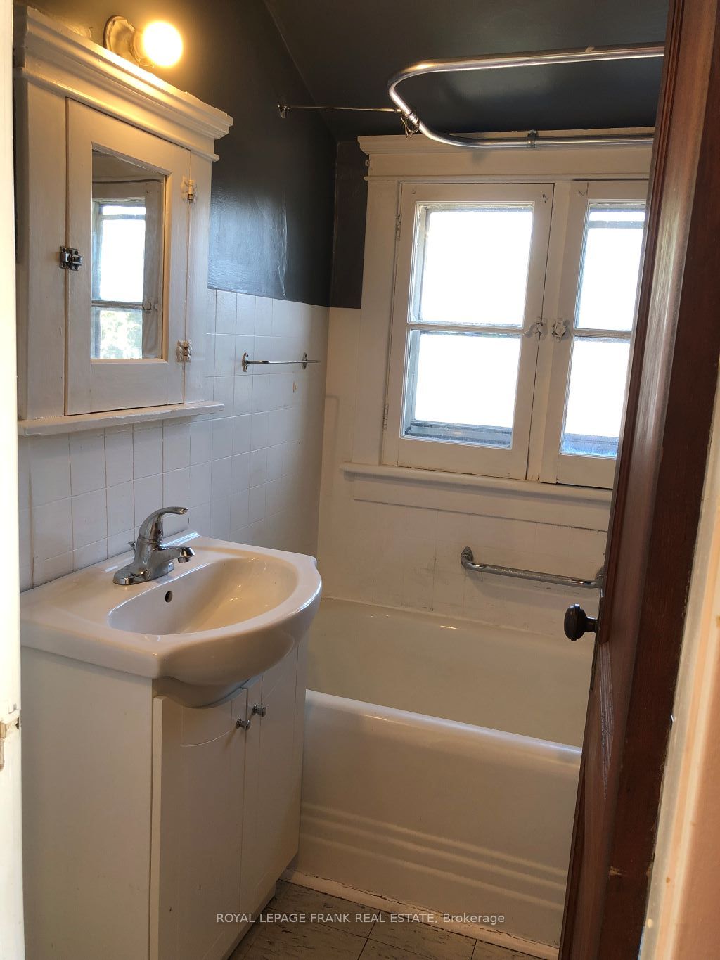 714 Chemong Road Property Photo 16