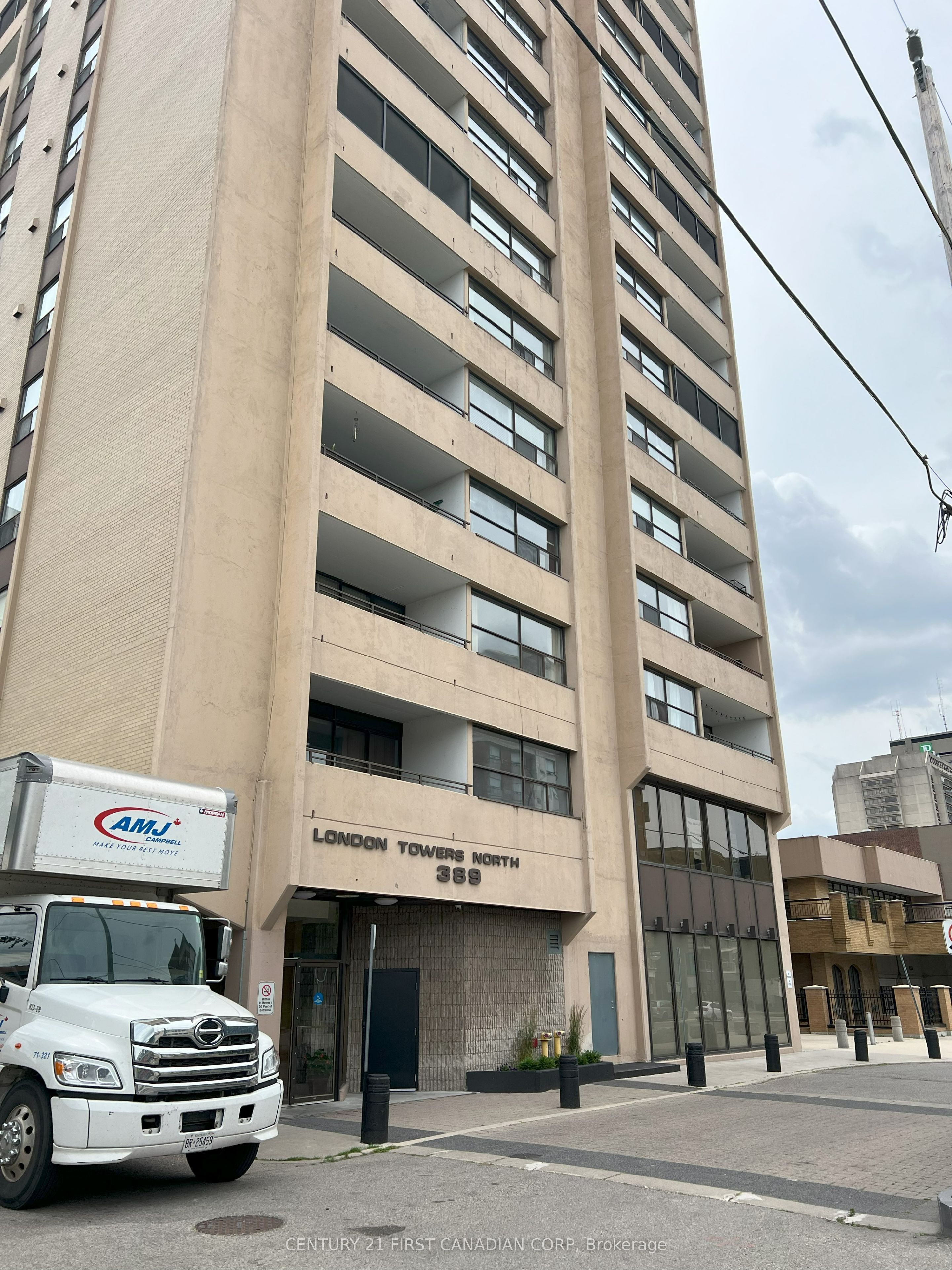 389 Dundas St Property Photo 1