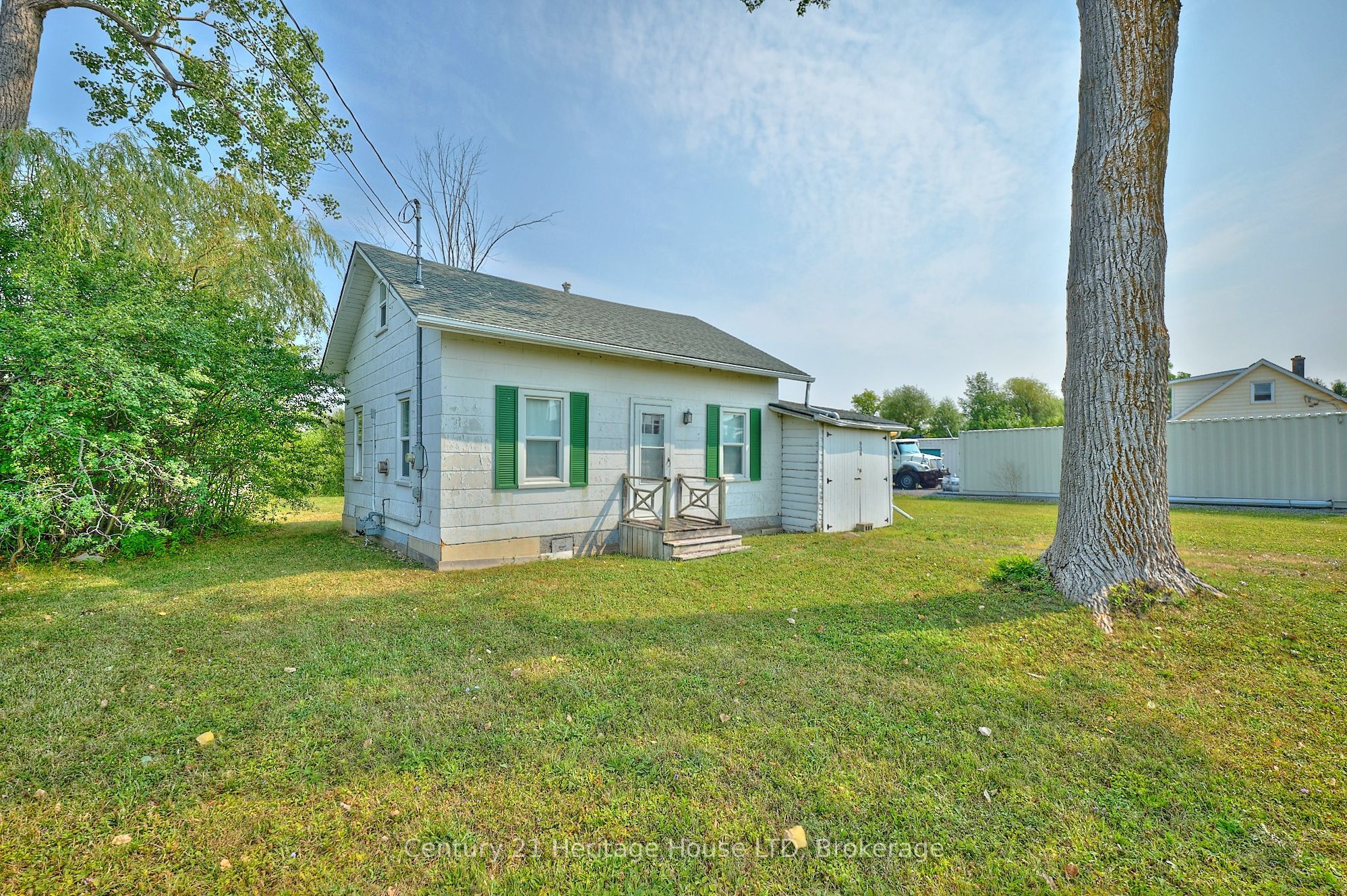 938 Garrison Road Property Photo 1