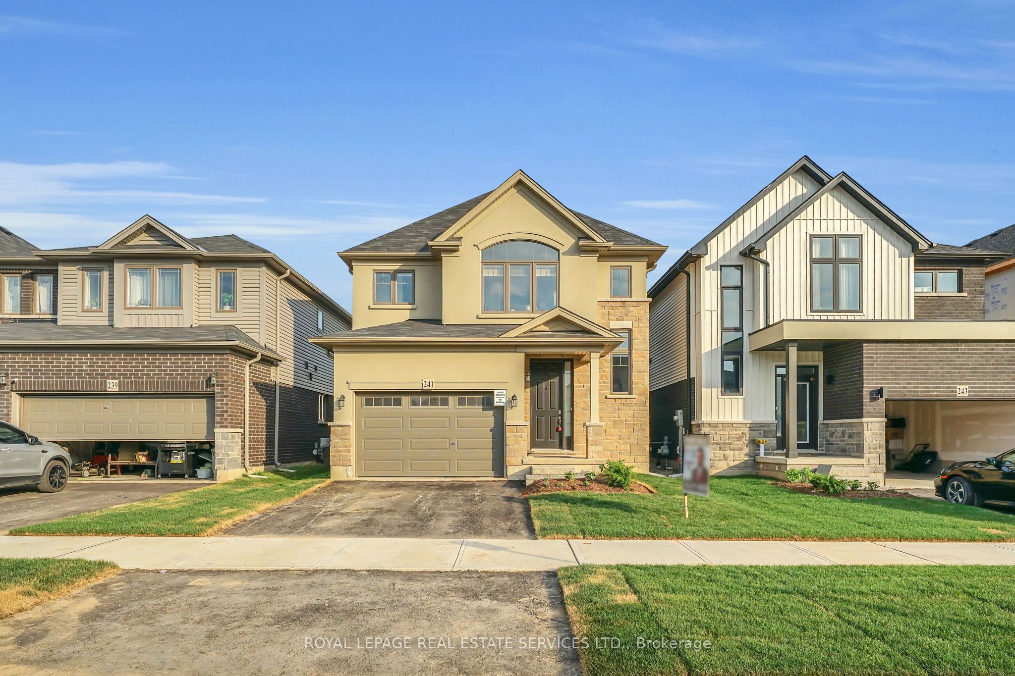 241 Longboat Run Property Photo 3