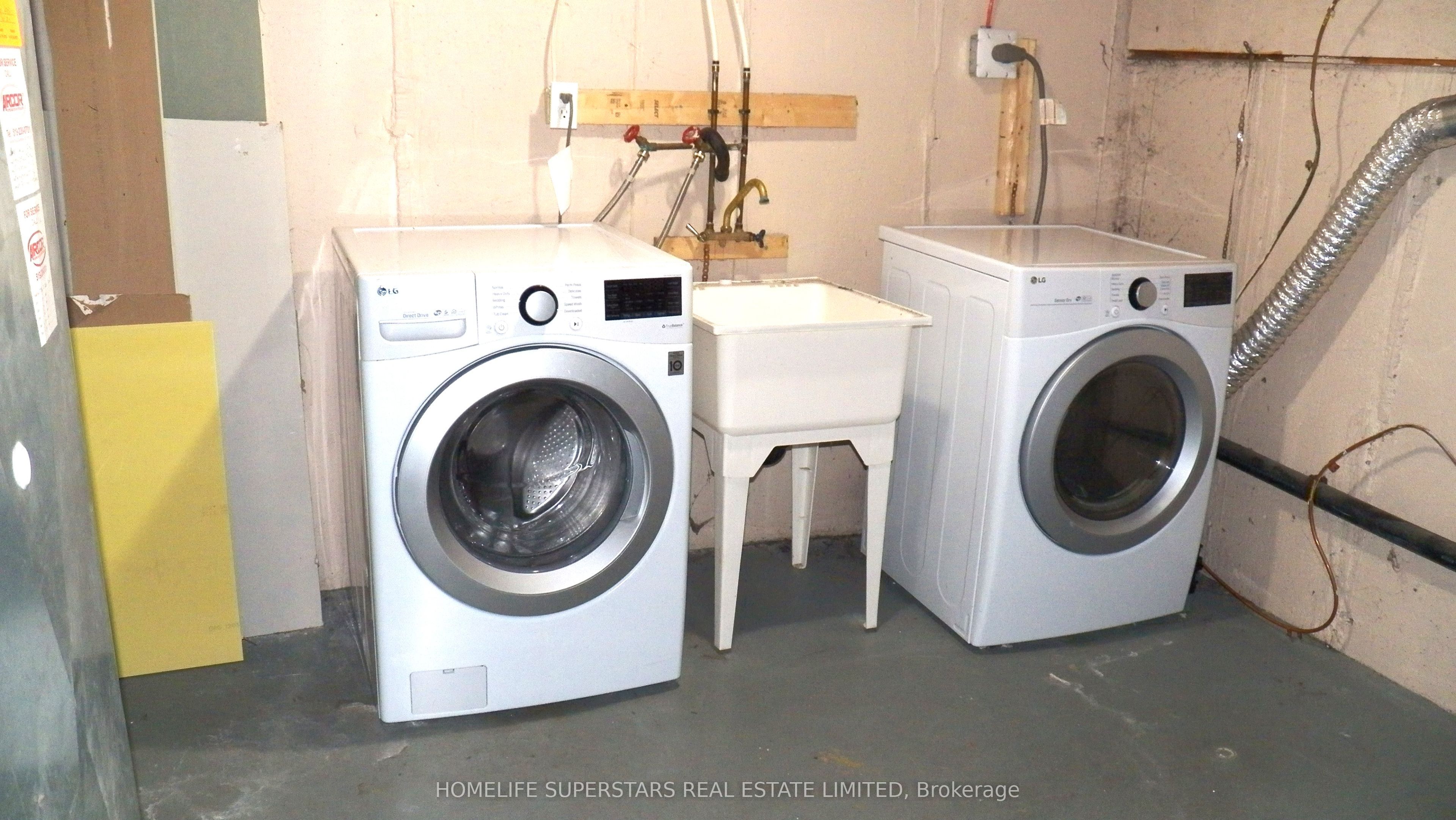 513 E Parkview Crescent E 4 Property Photo 17