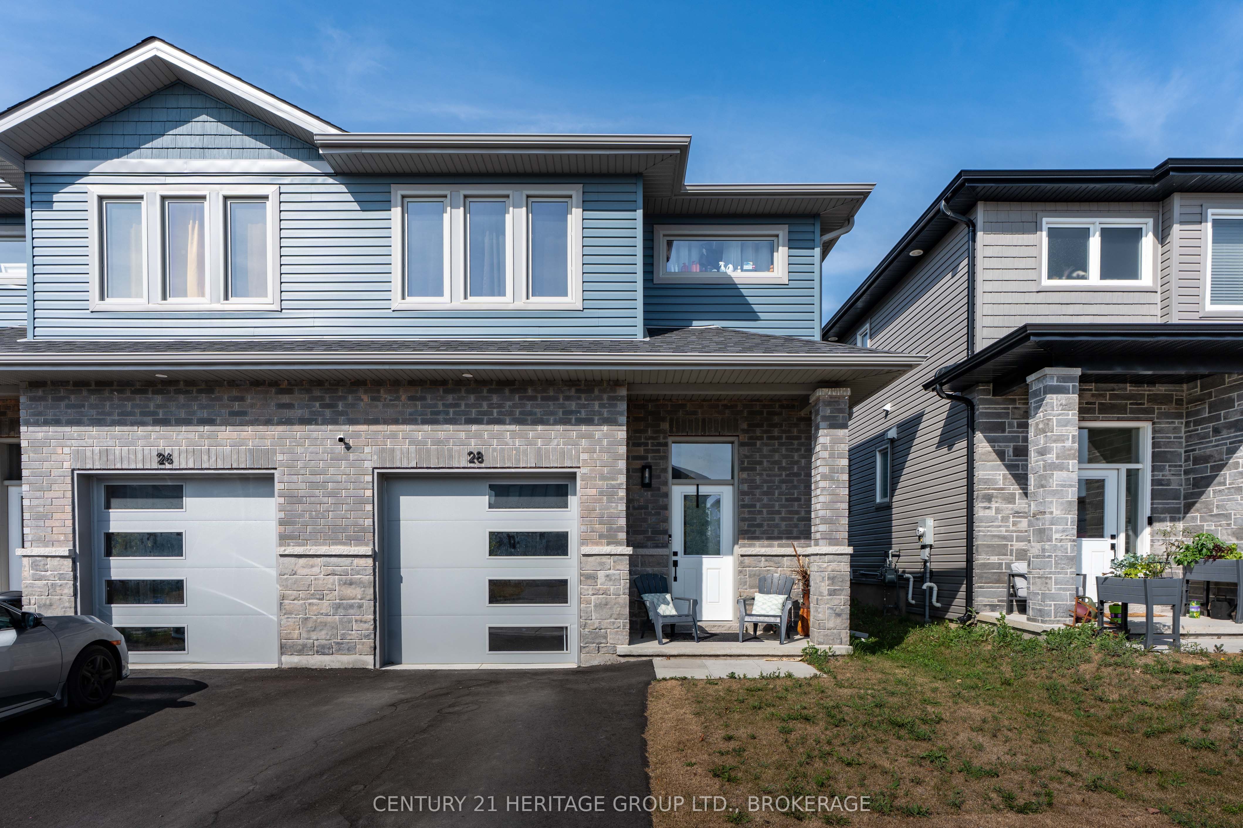 28 Dusenbury Drive Property Photo 1