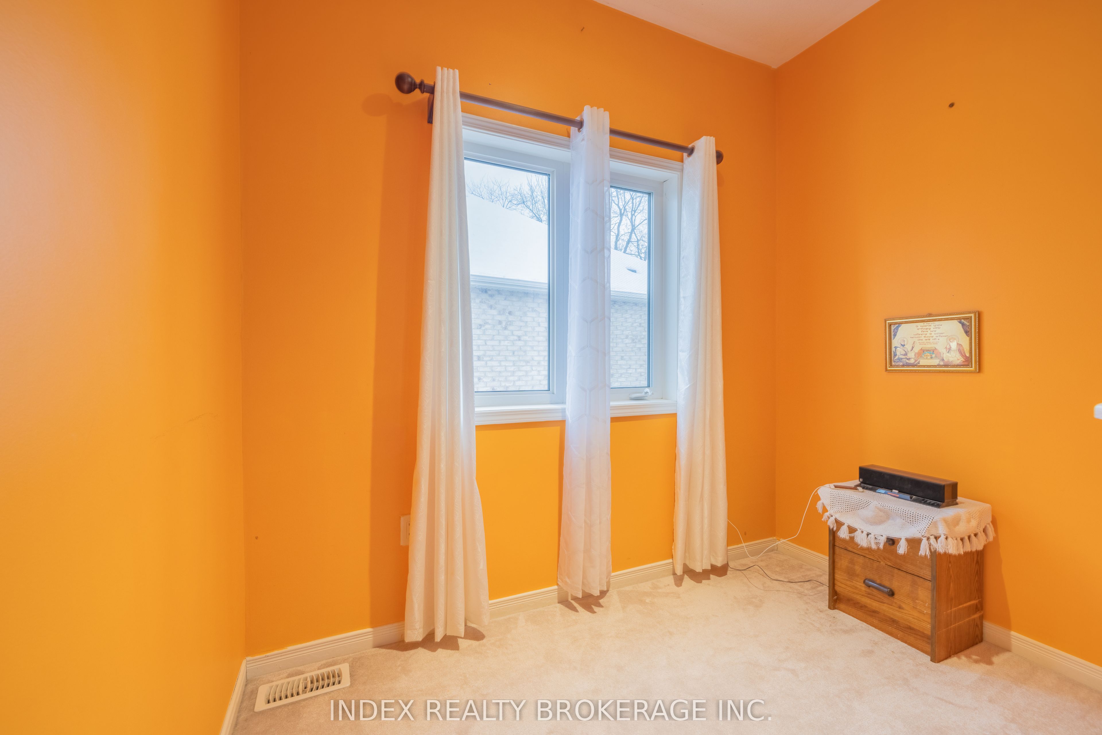 261 Thomas Avenue Property Photo 14