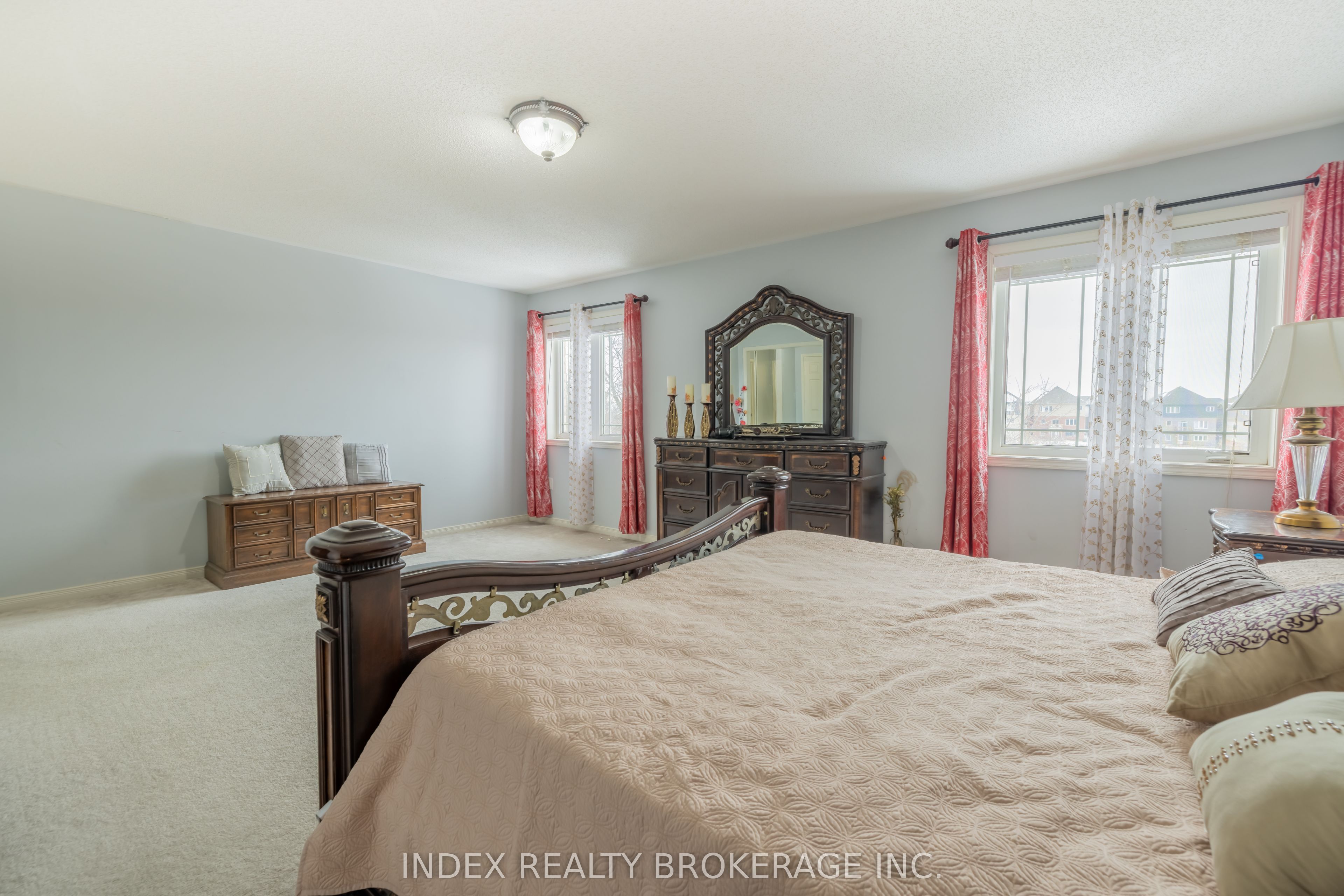 261 Thomas Avenue Property Photo 17