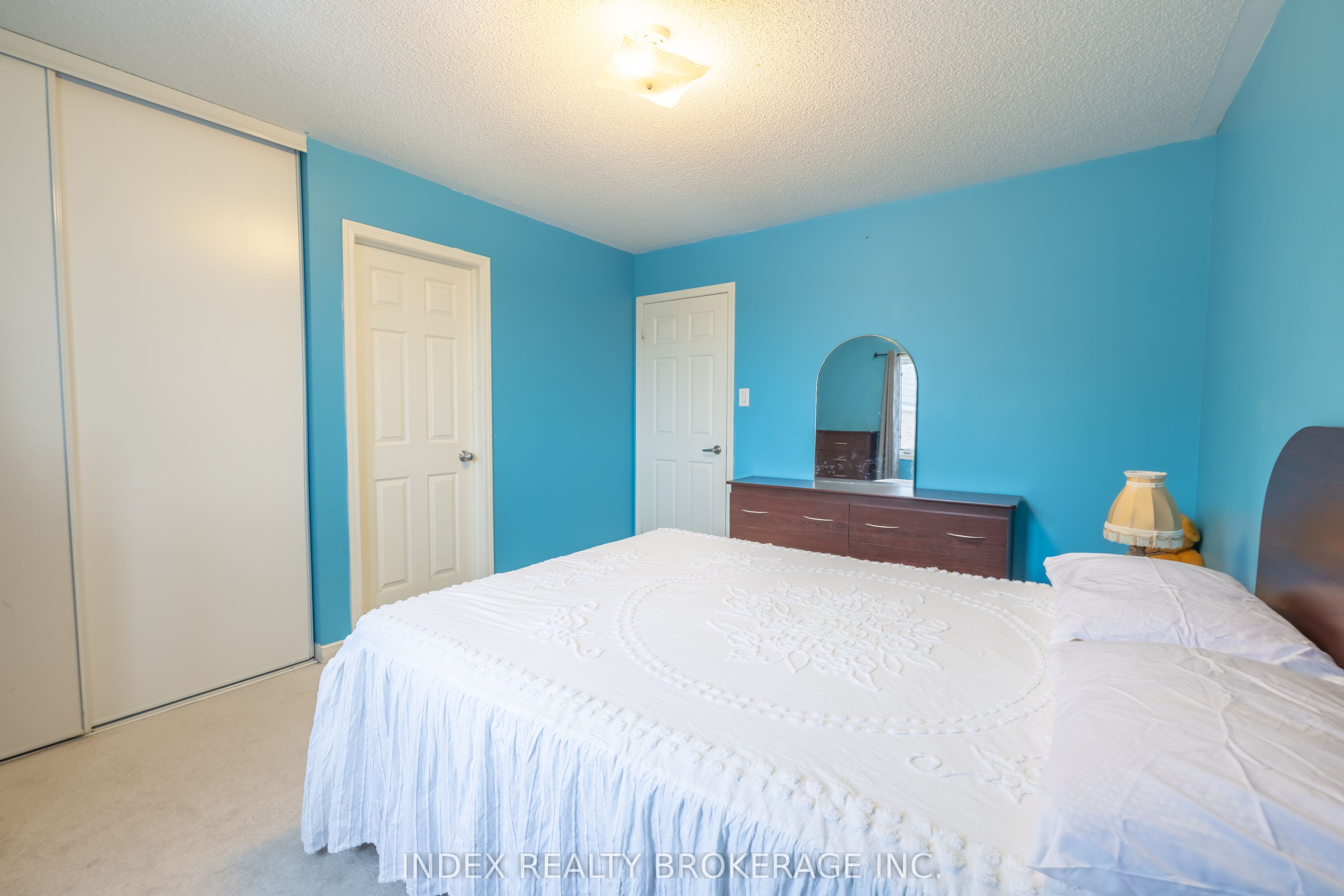 261 Thomas Avenue Property Photo 27