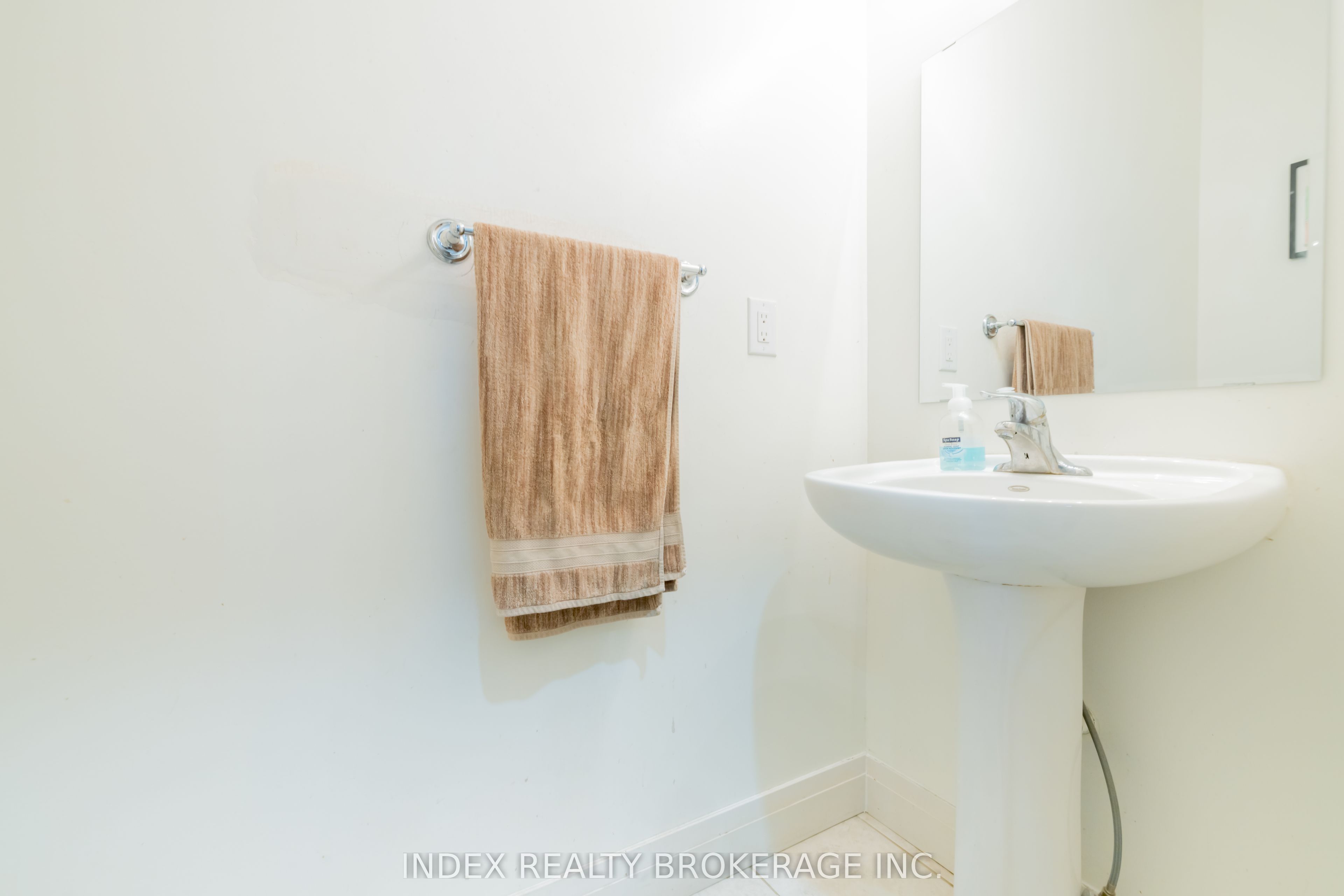 261 Thomas Avenue Property Photo 30