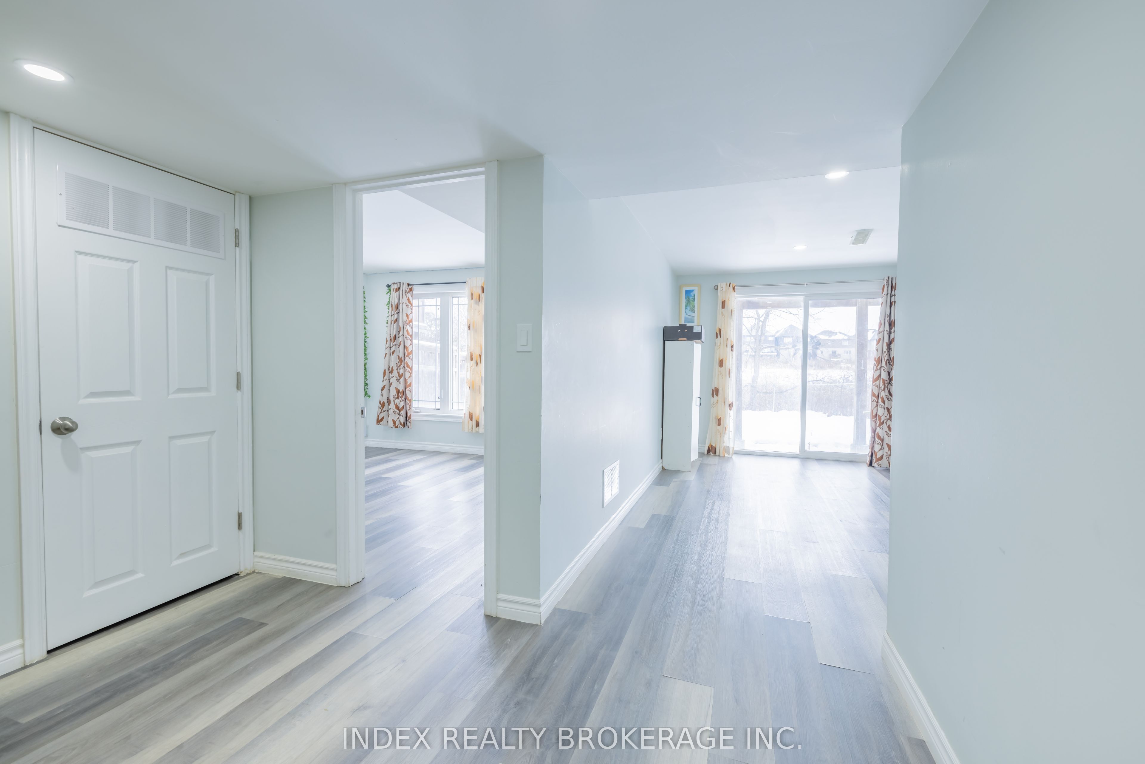 261 Thomas Avenue Property Photo 33