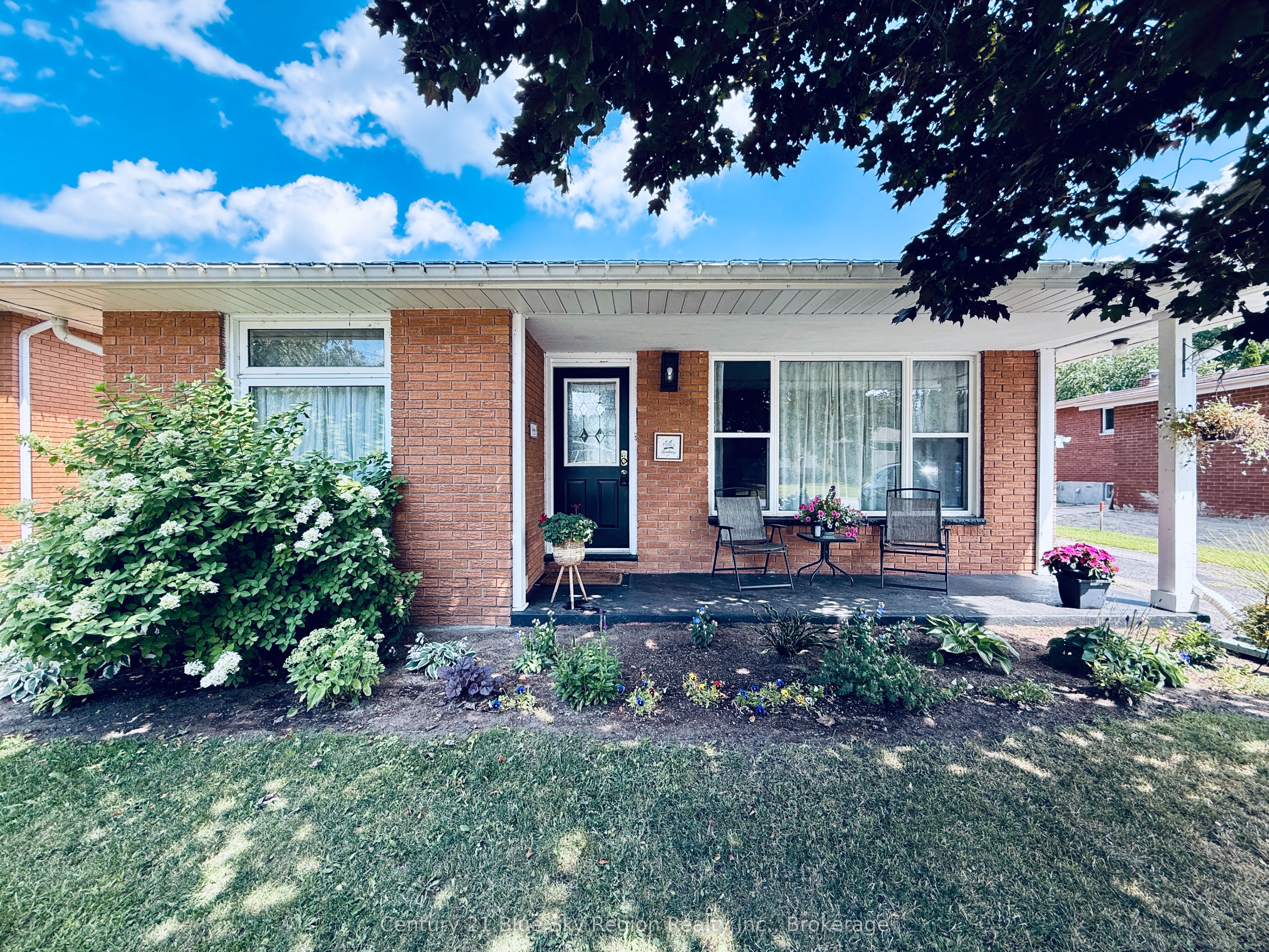14 Marshall Park Dr Property Photo 1