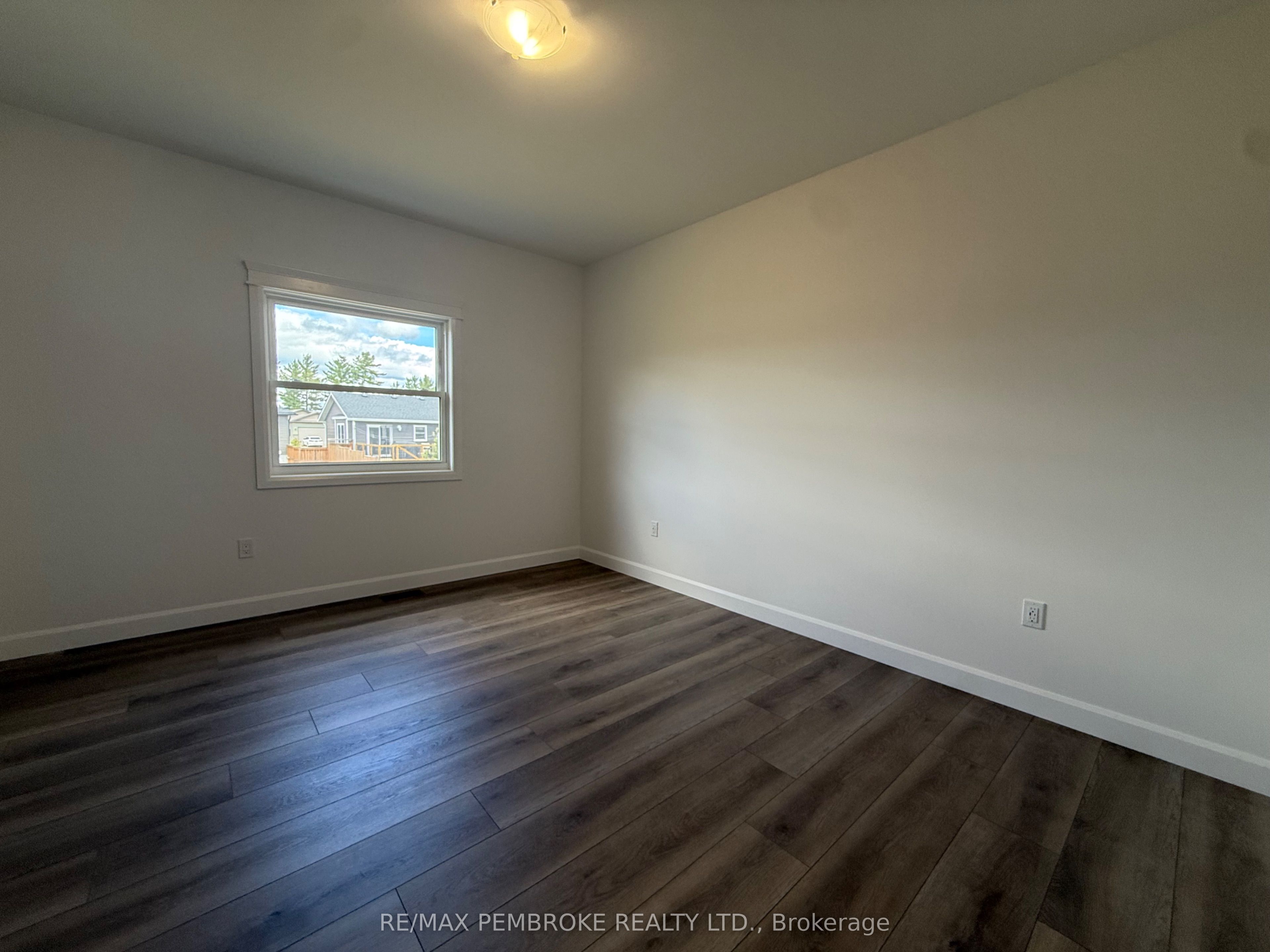 14 Durant Street Property Photo 19