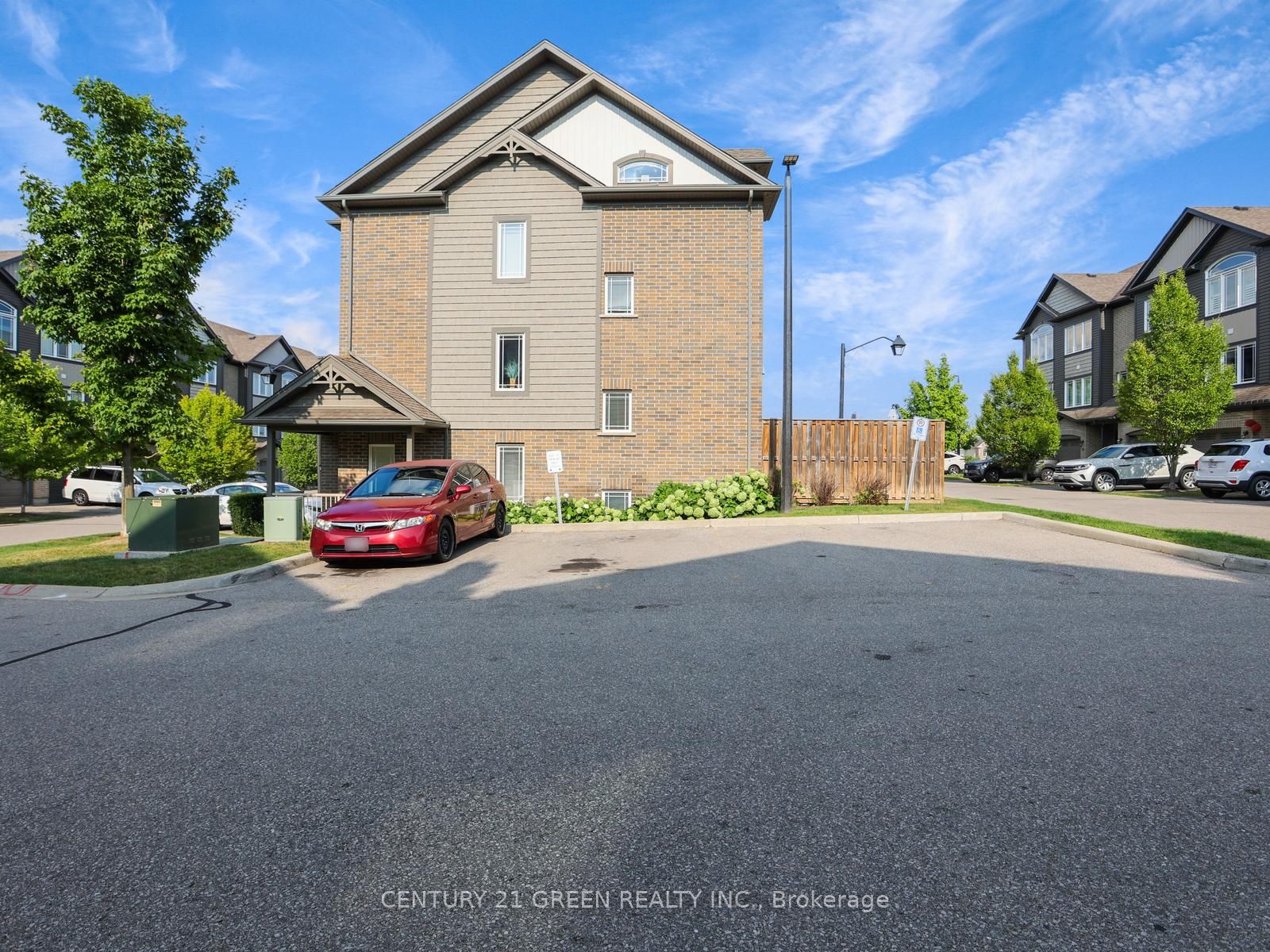 12 Poplar Drive 11 Property Photo 4