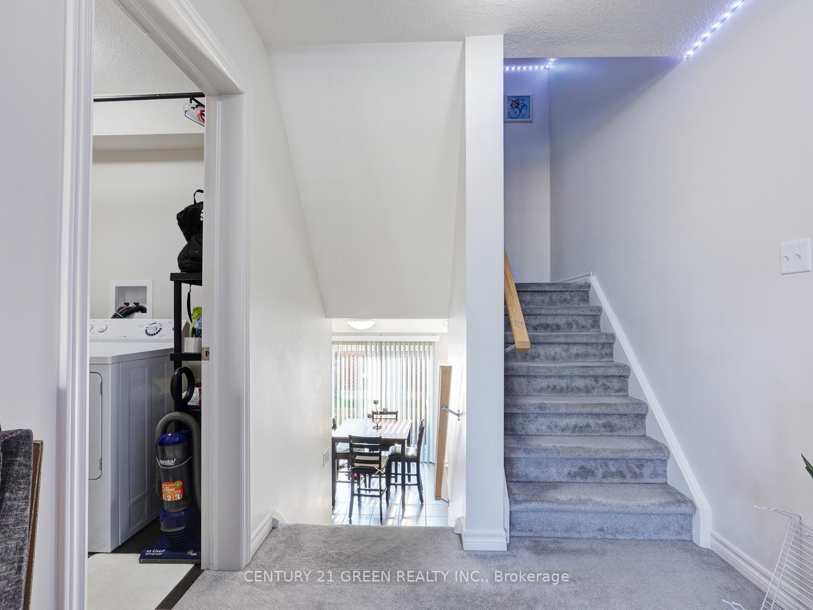 12 Poplar Drive 11 Property Photo 21