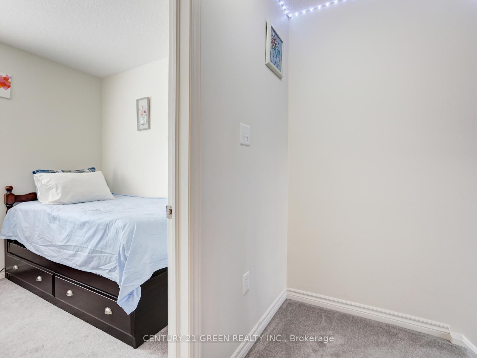 12 Poplar Drive 11 Property Photo 31