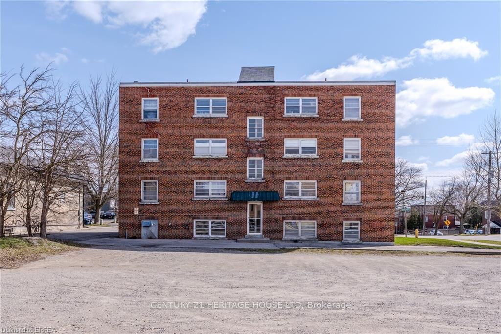 88 Charlotte Street Property Photo 2