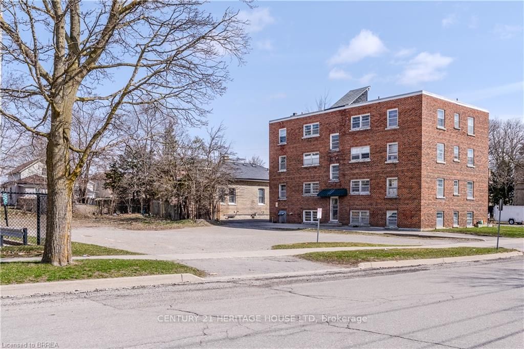 88 Charlotte Street Property Photo 6