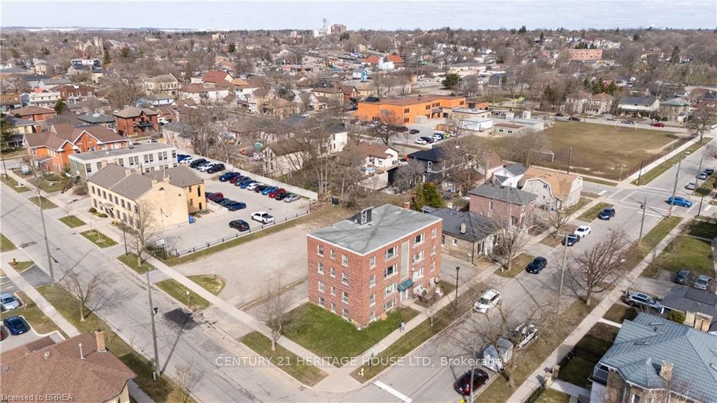 88 Charlotte Street Property Photo 8