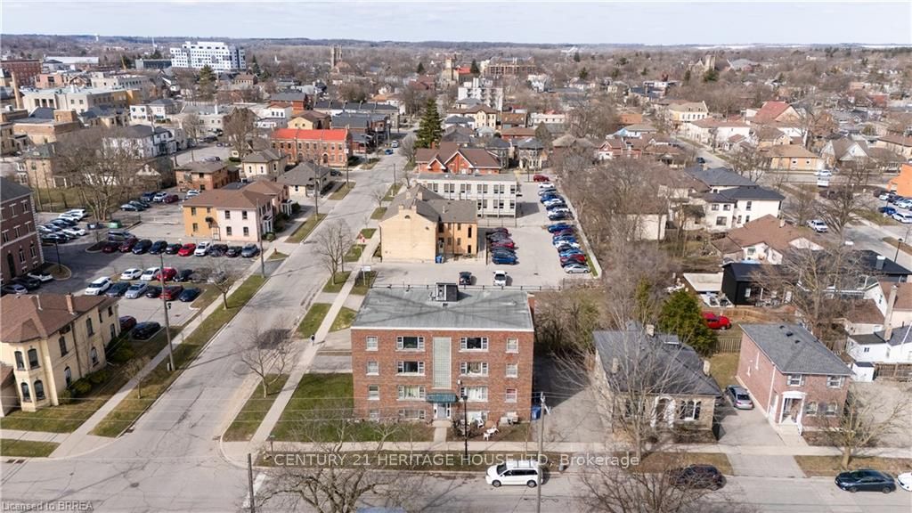 88 Charlotte Street Property Photo 9