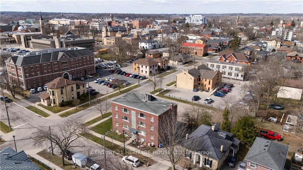 88 Charlotte Street Property Photo 10