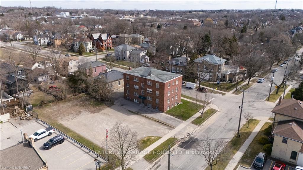 88 Charlotte Street Property Photo 13