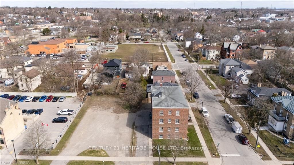 88 Charlotte Street Property Photo 15