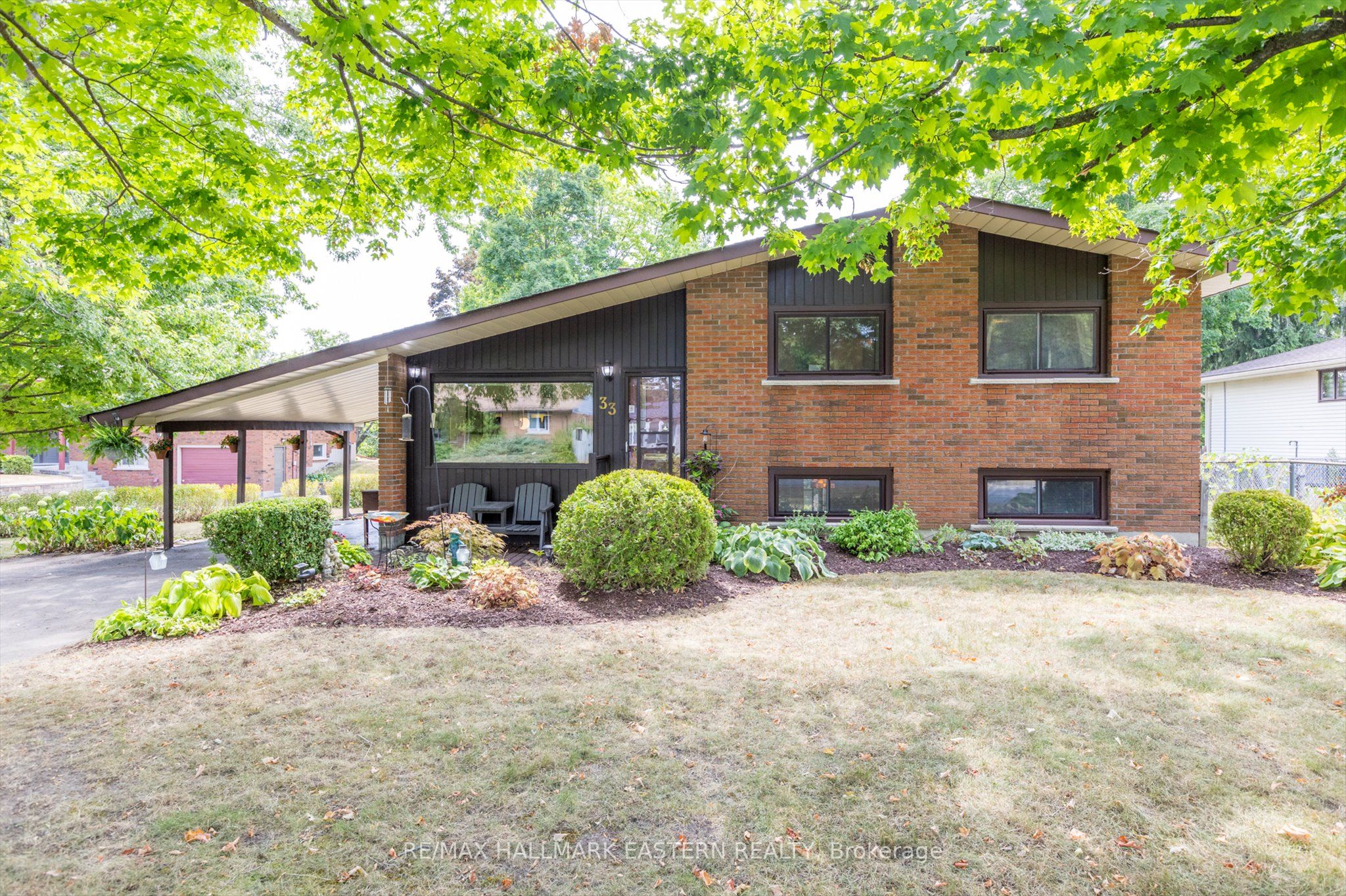 33 Parkview Drive Property Photo 1