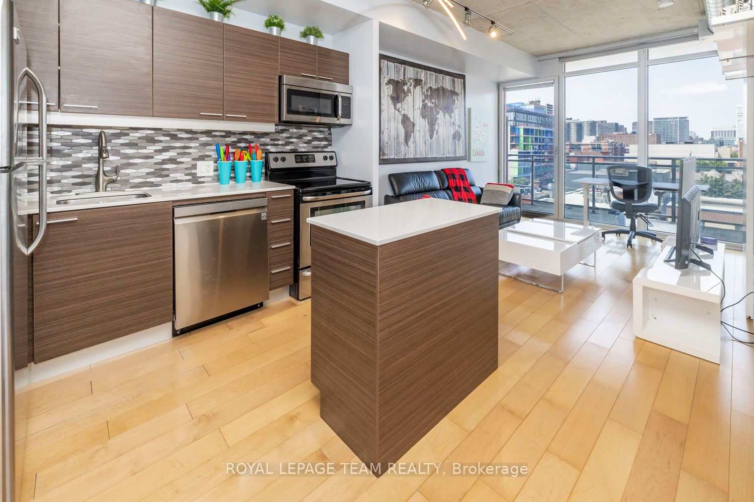 354 Gladstone Avenue 514 Property Photo 4