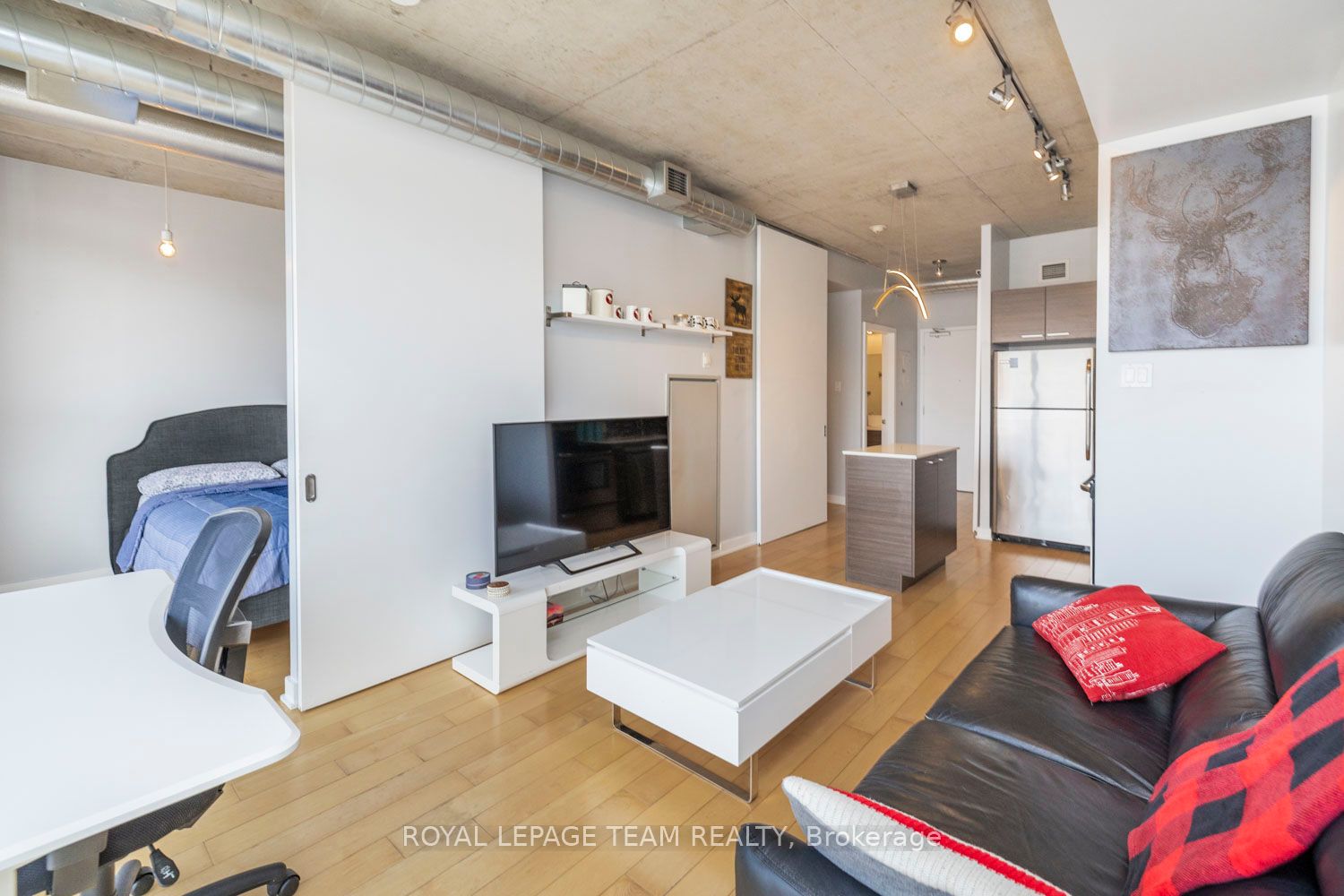 354 Gladstone Avenue 514 Property Photo 15