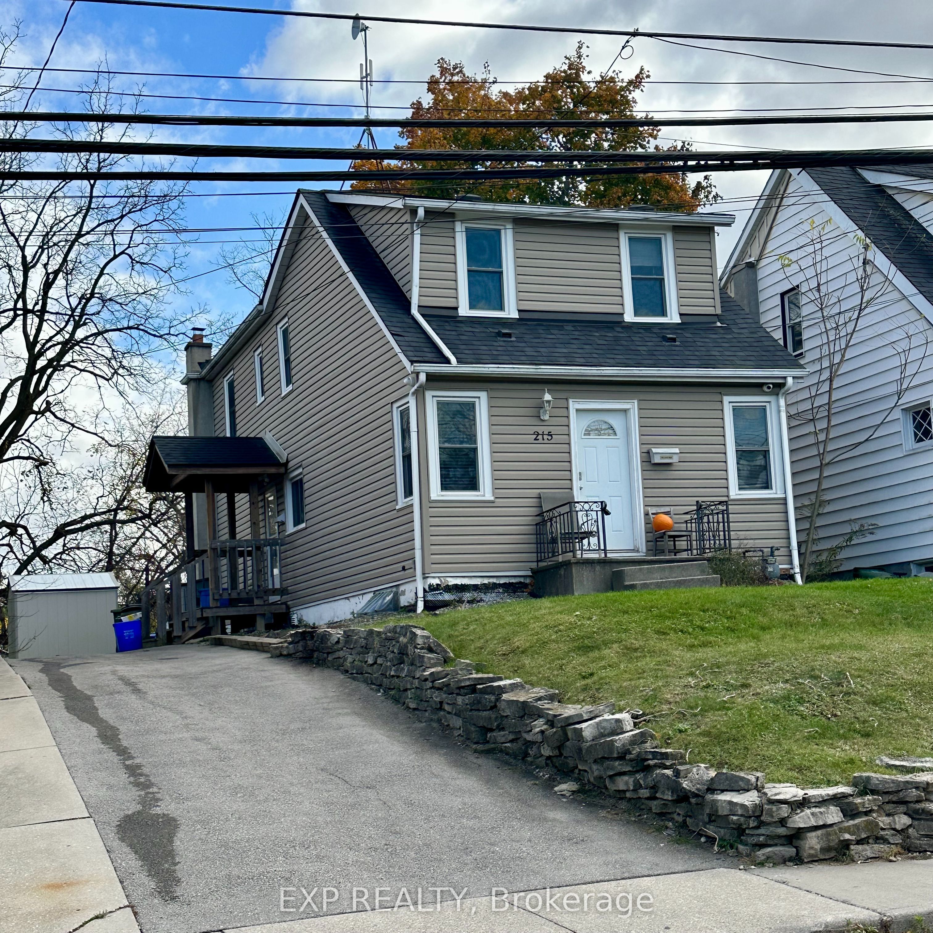 215 Emerson Street Property Photo 1