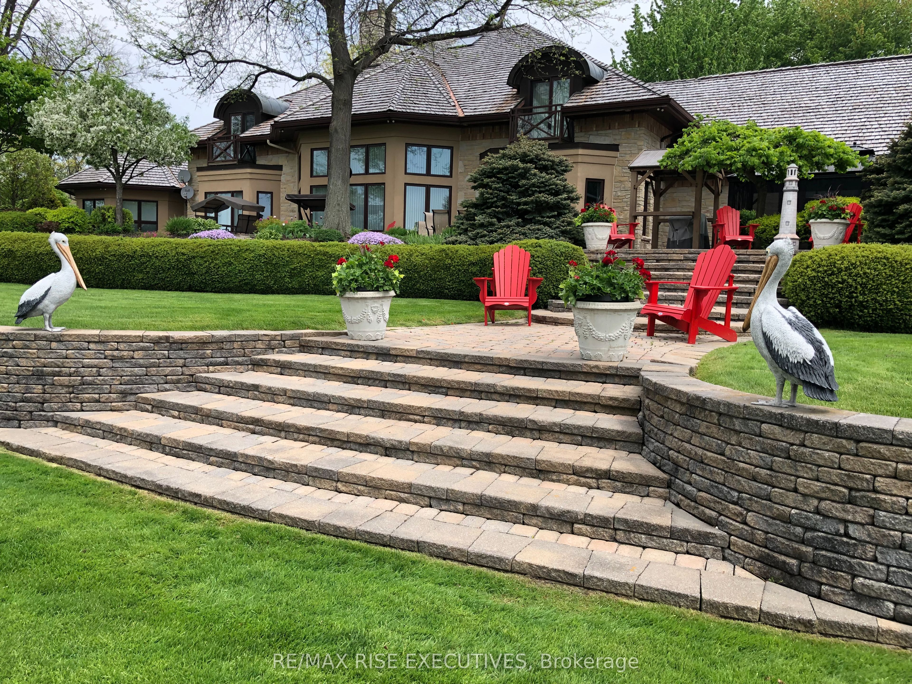 16024 Lakeside Dr Property Photo 1