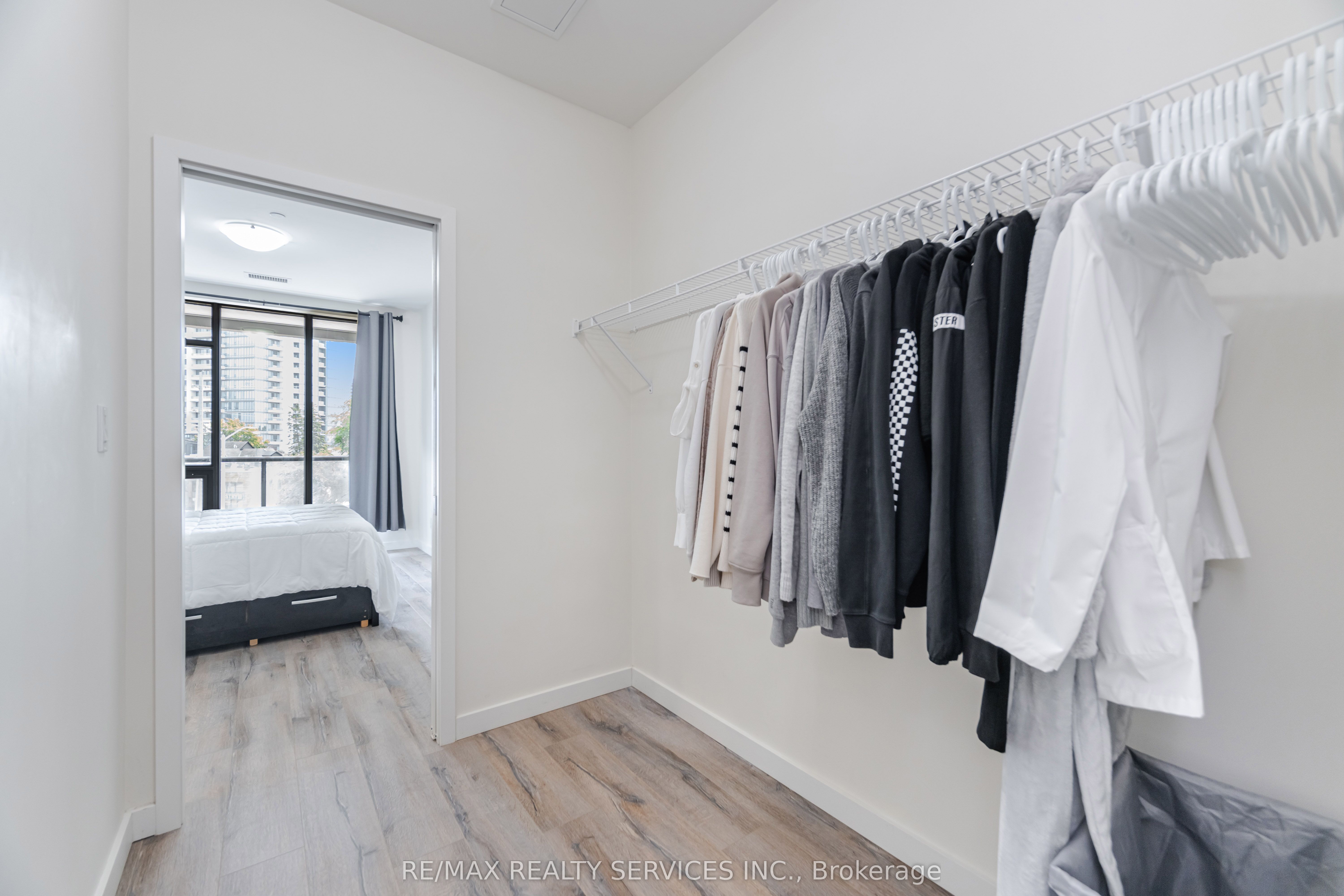 690 King Street W 311 Property Photo 20