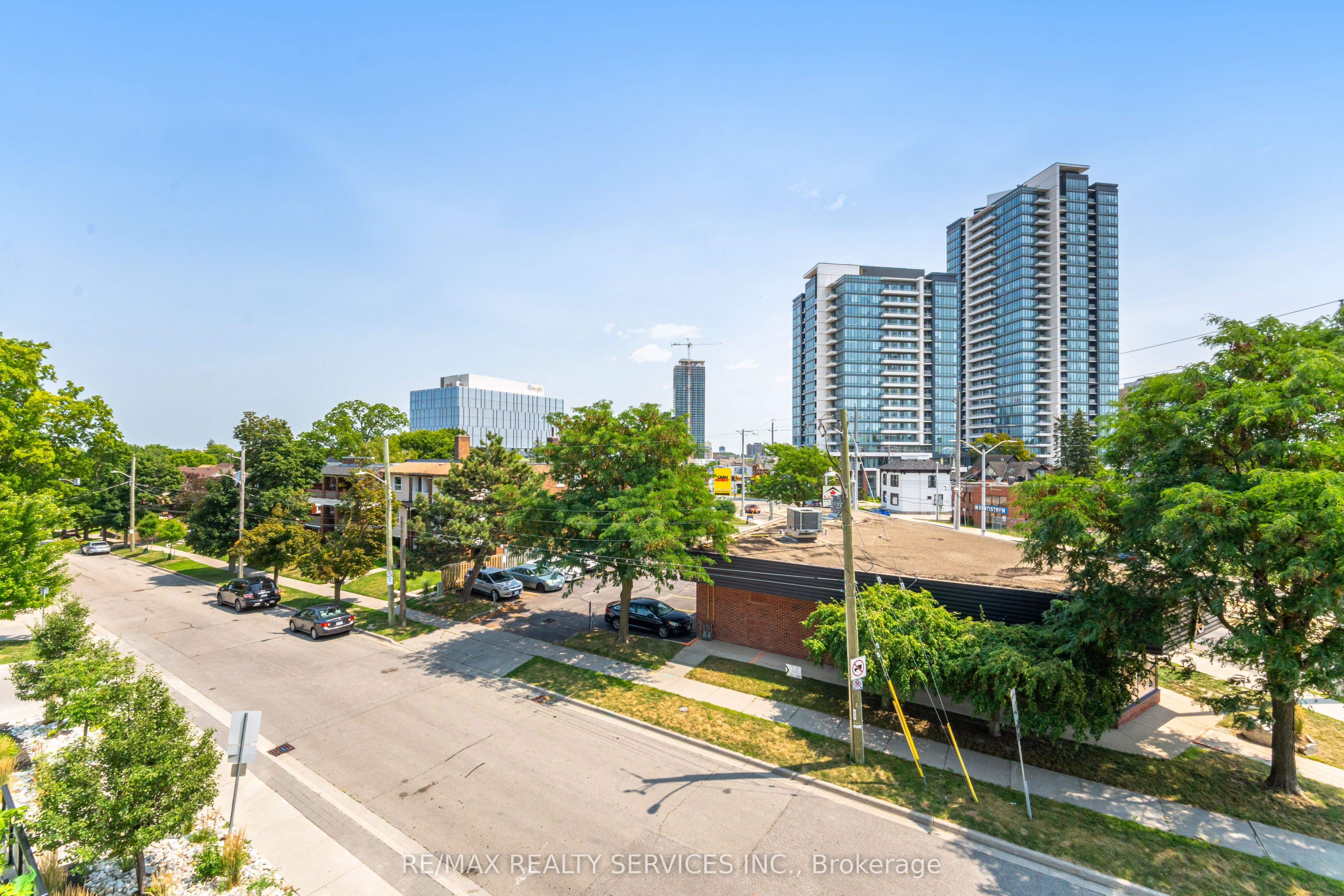 690 King Street W 311 Property Photo 28