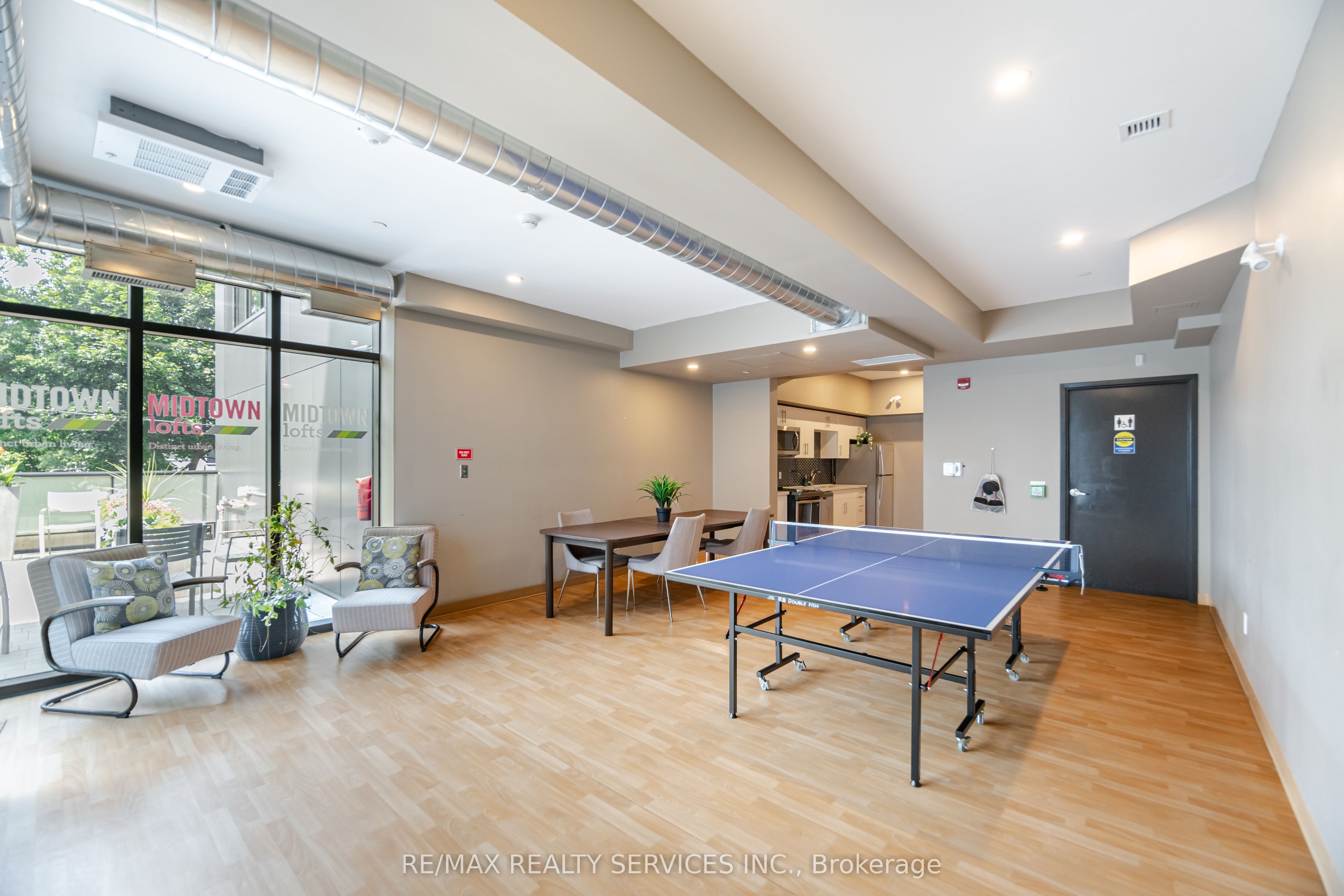 690 King Street W 311 Property Photo 32