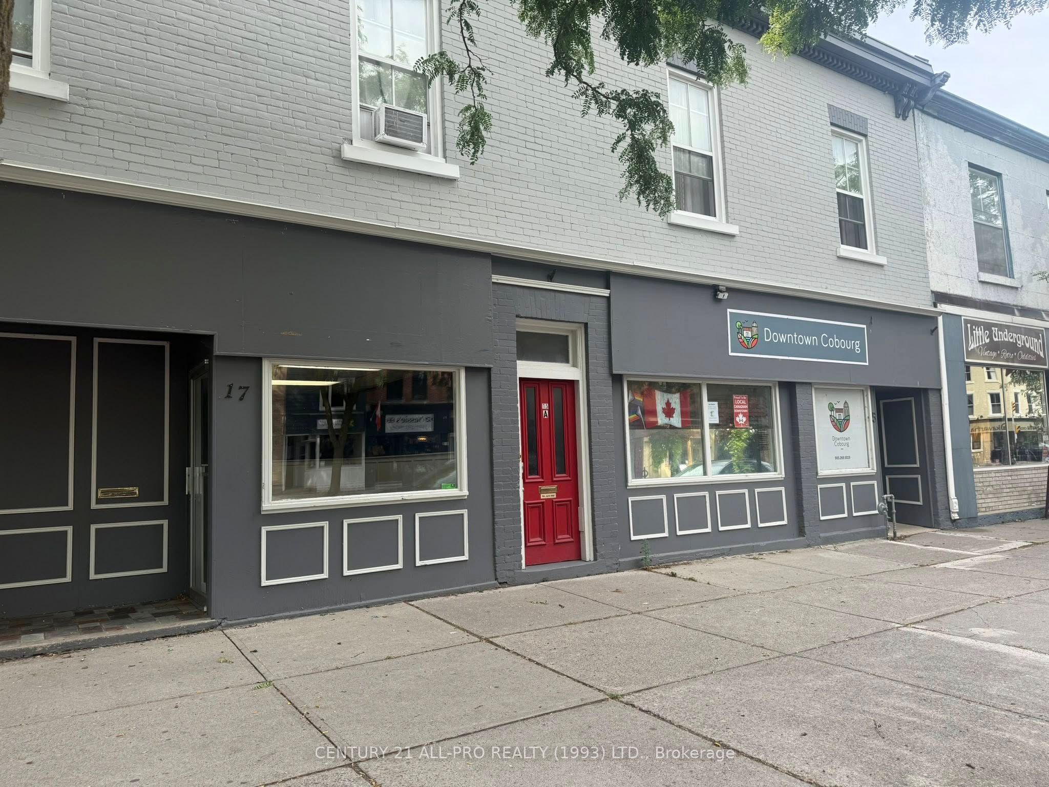 17 King St E Property Photo 1