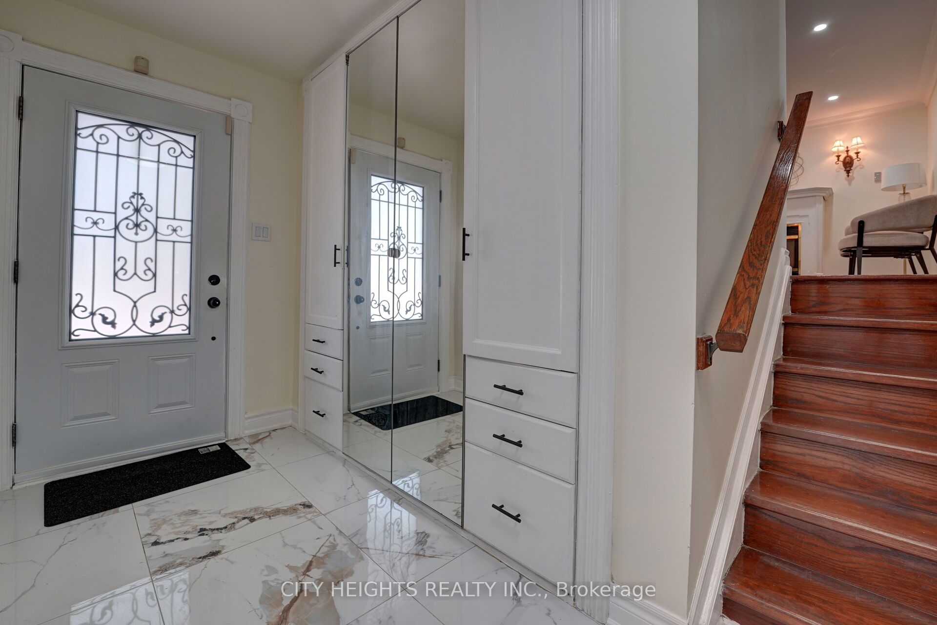 207 Christopher Drive Property Photo 8