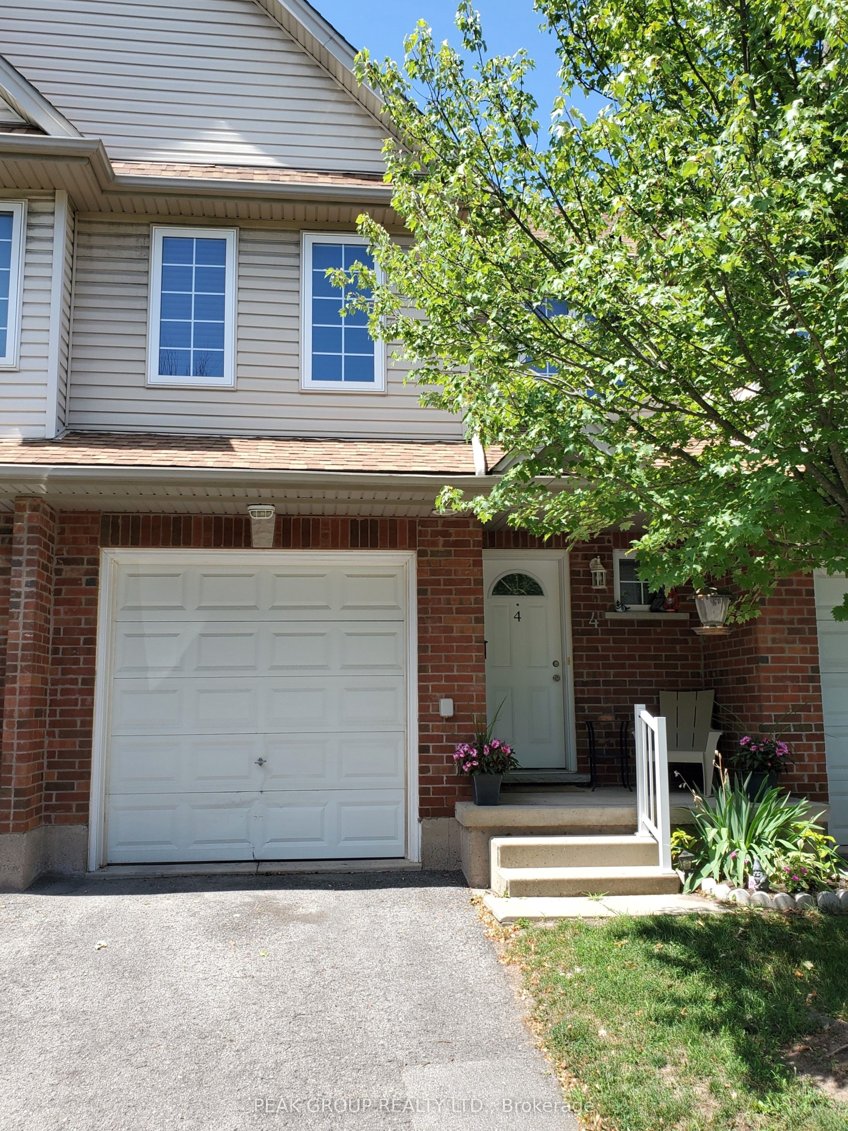 6263 Valley Way Property Photo 1