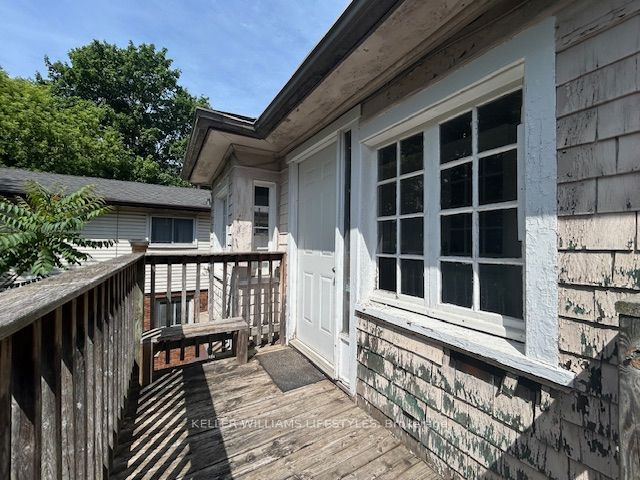 669 Lorne Ave Property Photo 1