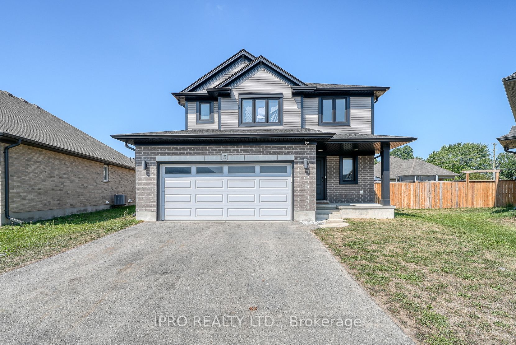 15 Curren Crescent Property Photo 1