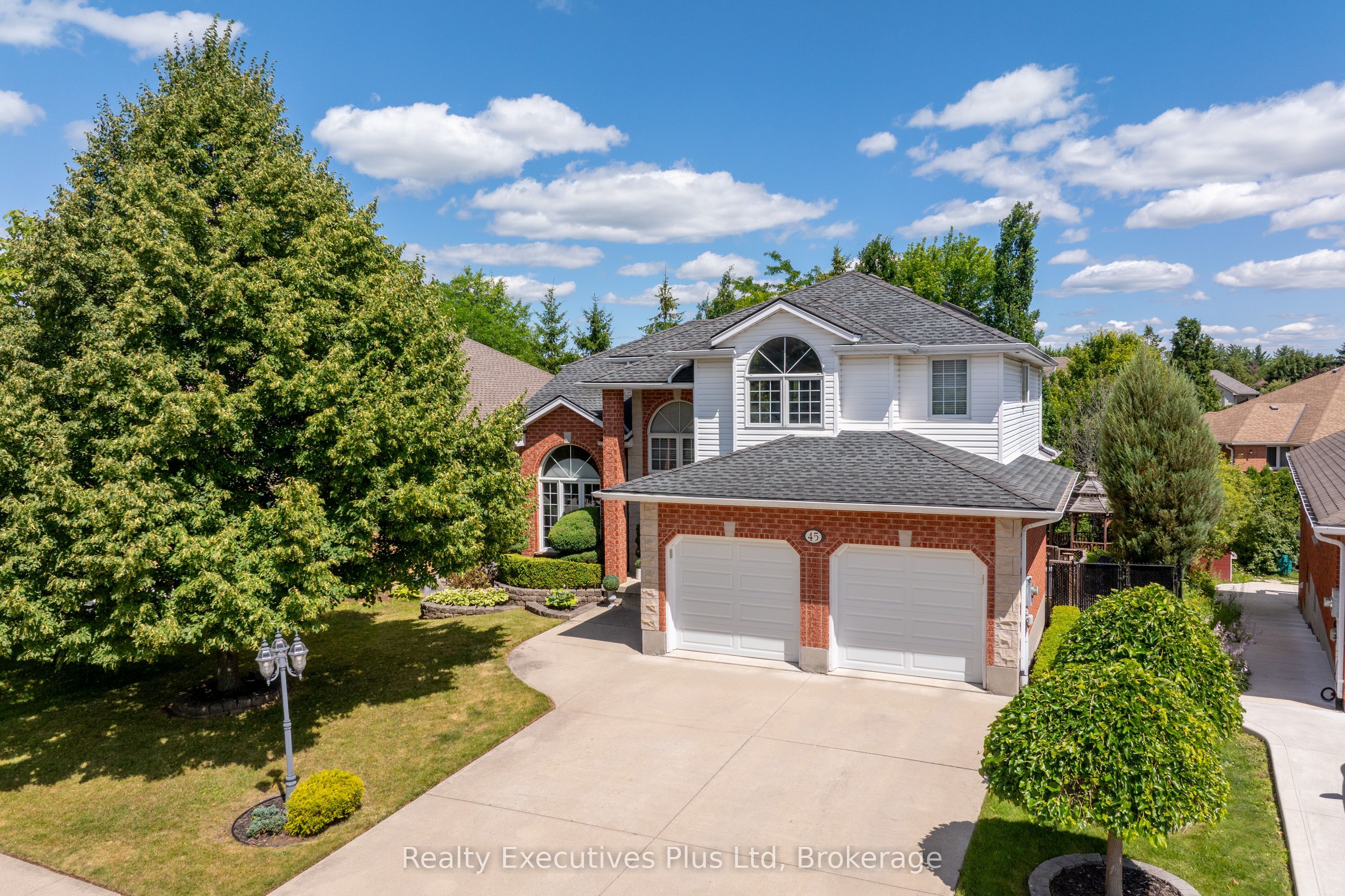 45 Fieldstone Rd