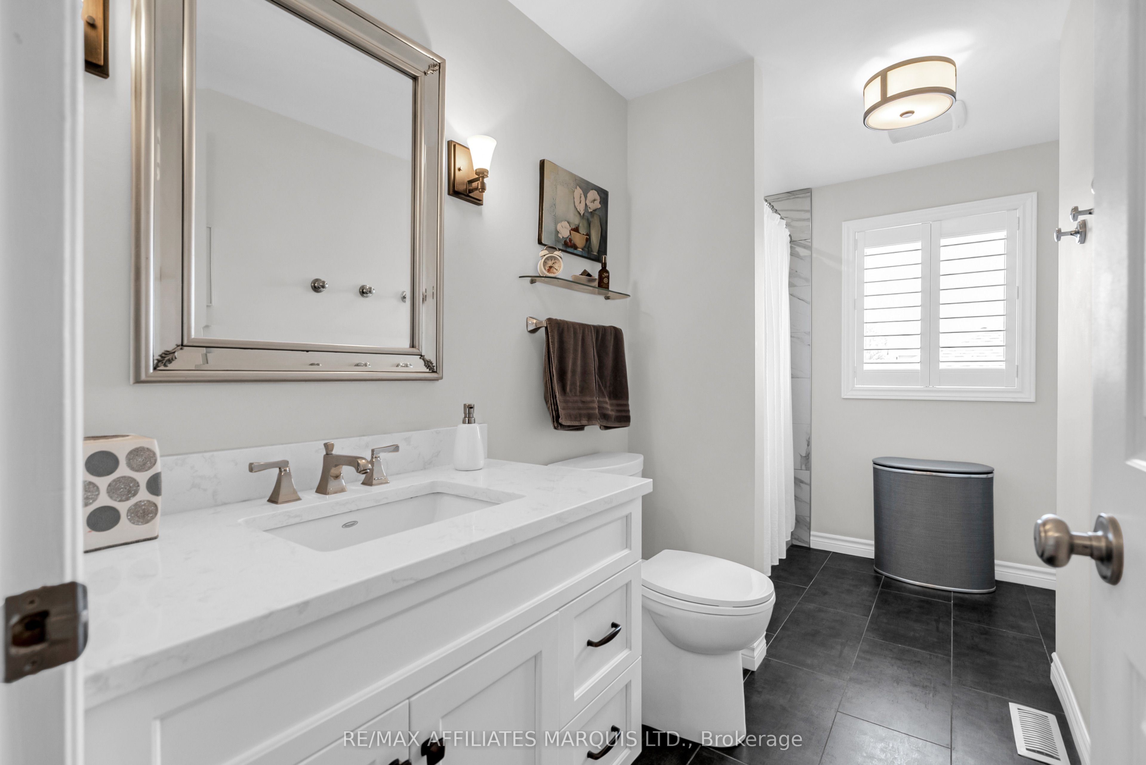 2145 Concorde Avenue Property Photo 25