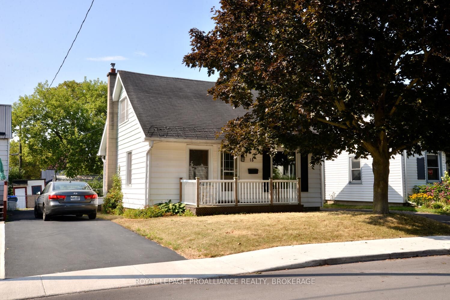 18 Dunkirk Avenue Property Photo 3