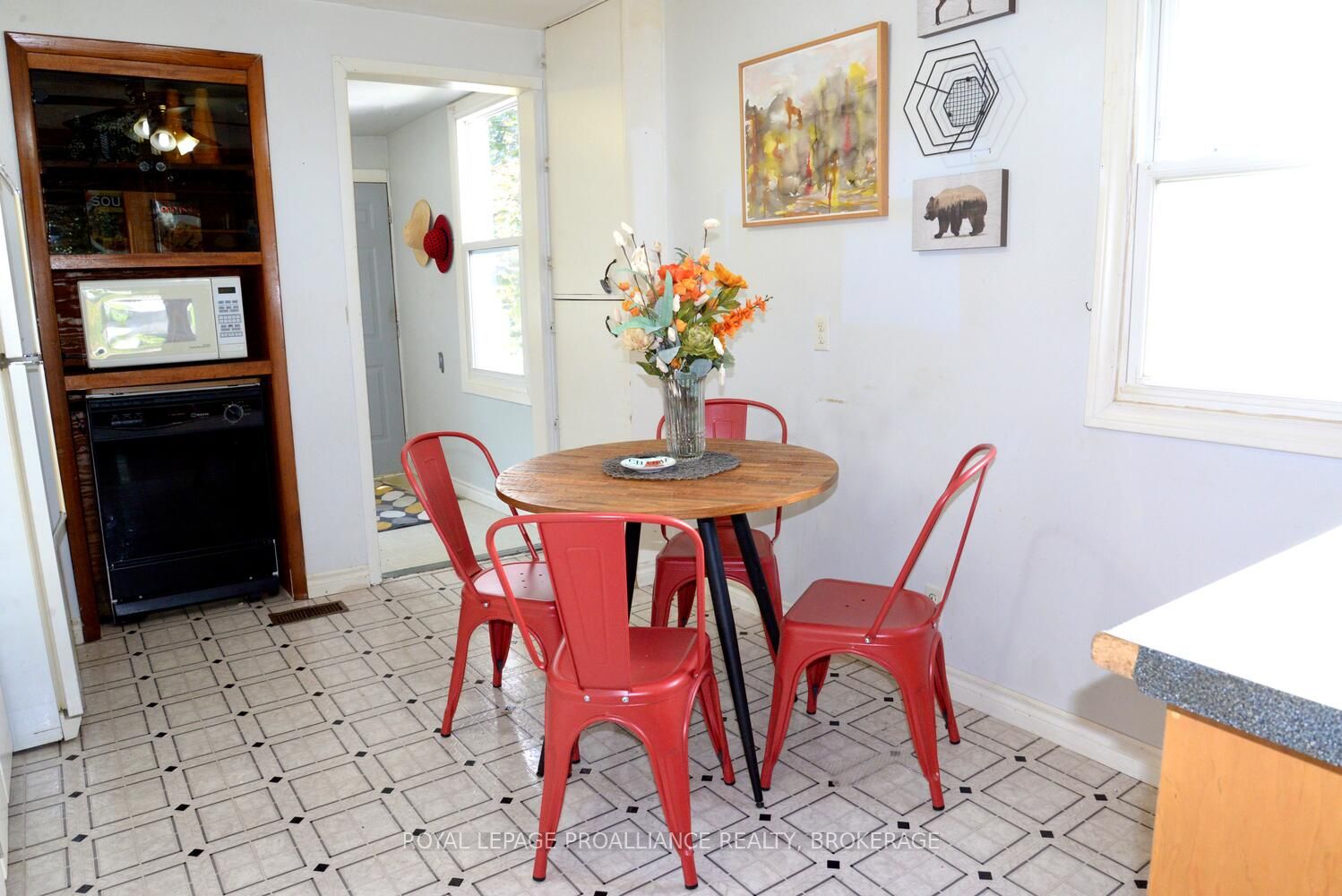 18 Dunkirk Avenue Property Photo 8