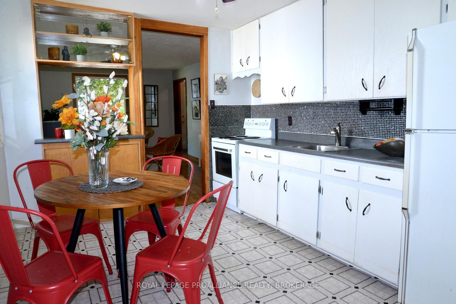 18 Dunkirk Avenue Property Photo 13