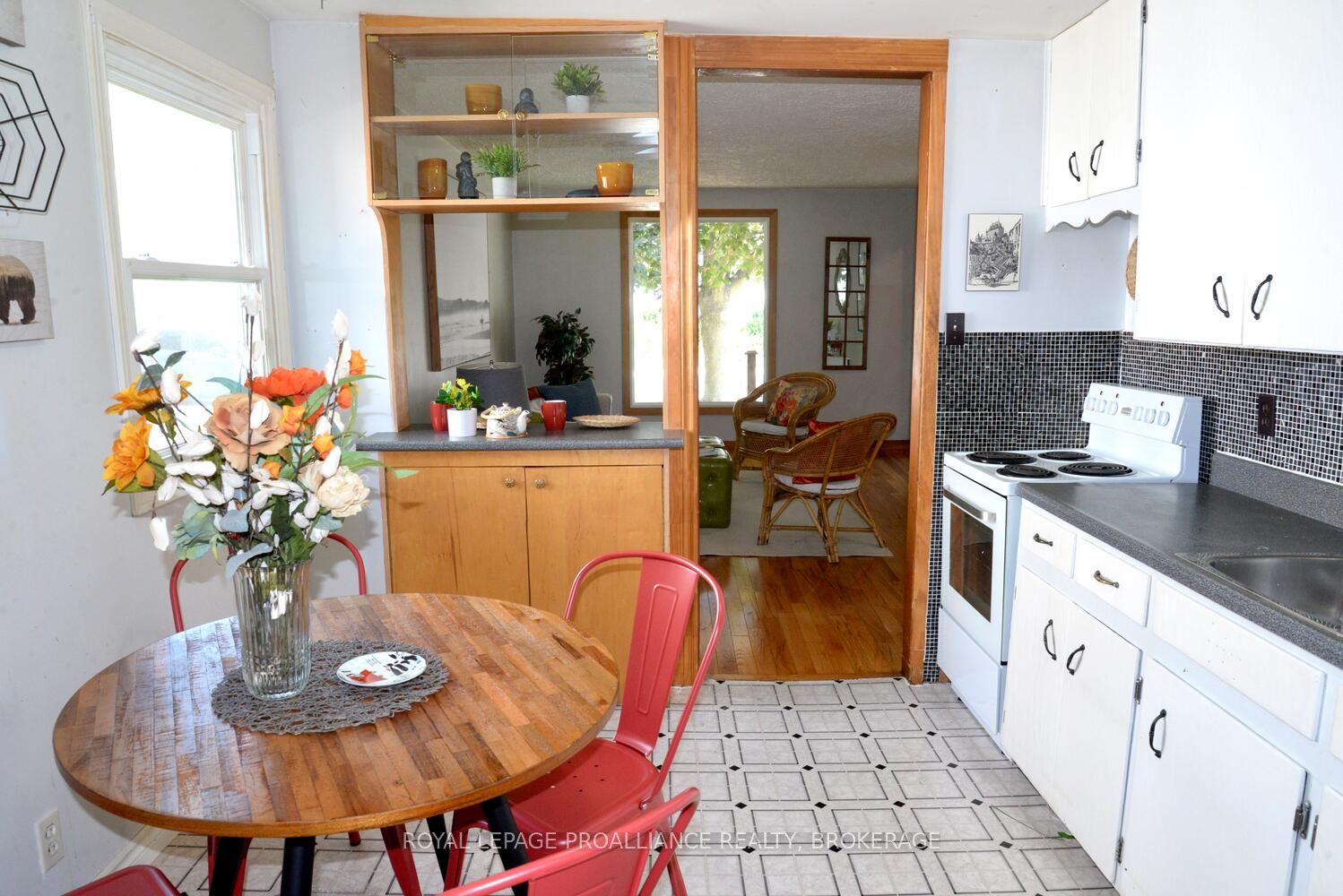 18 Dunkirk Avenue Property Photo 14