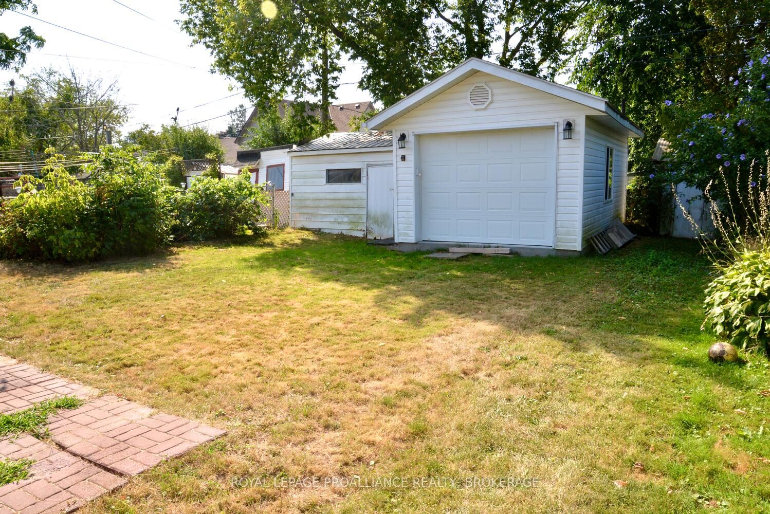 18 Dunkirk Avenue Property Photo 32