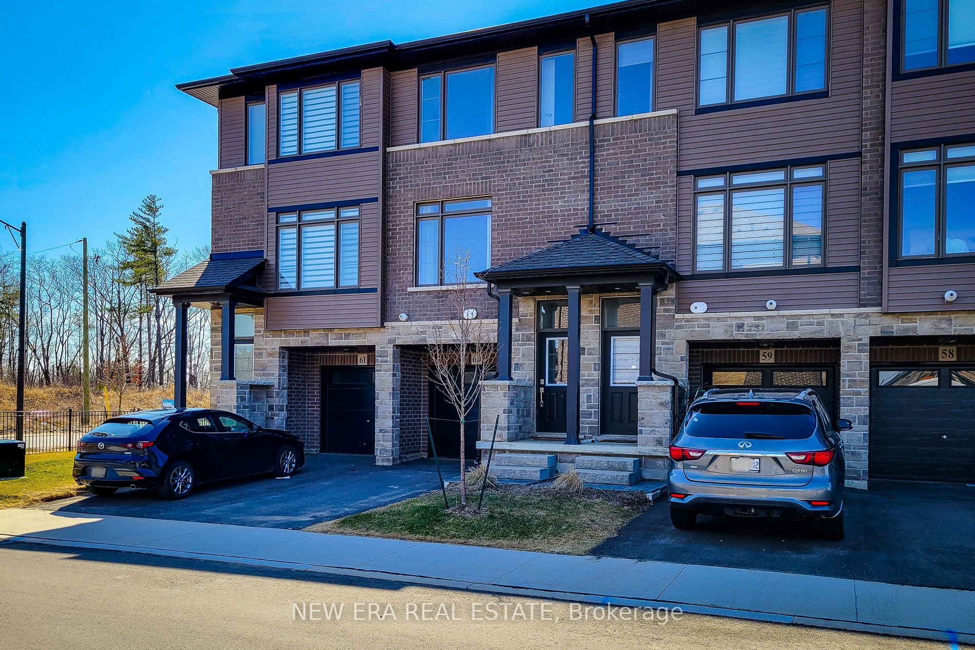 120 Court Drive 60 Property Photo 3
