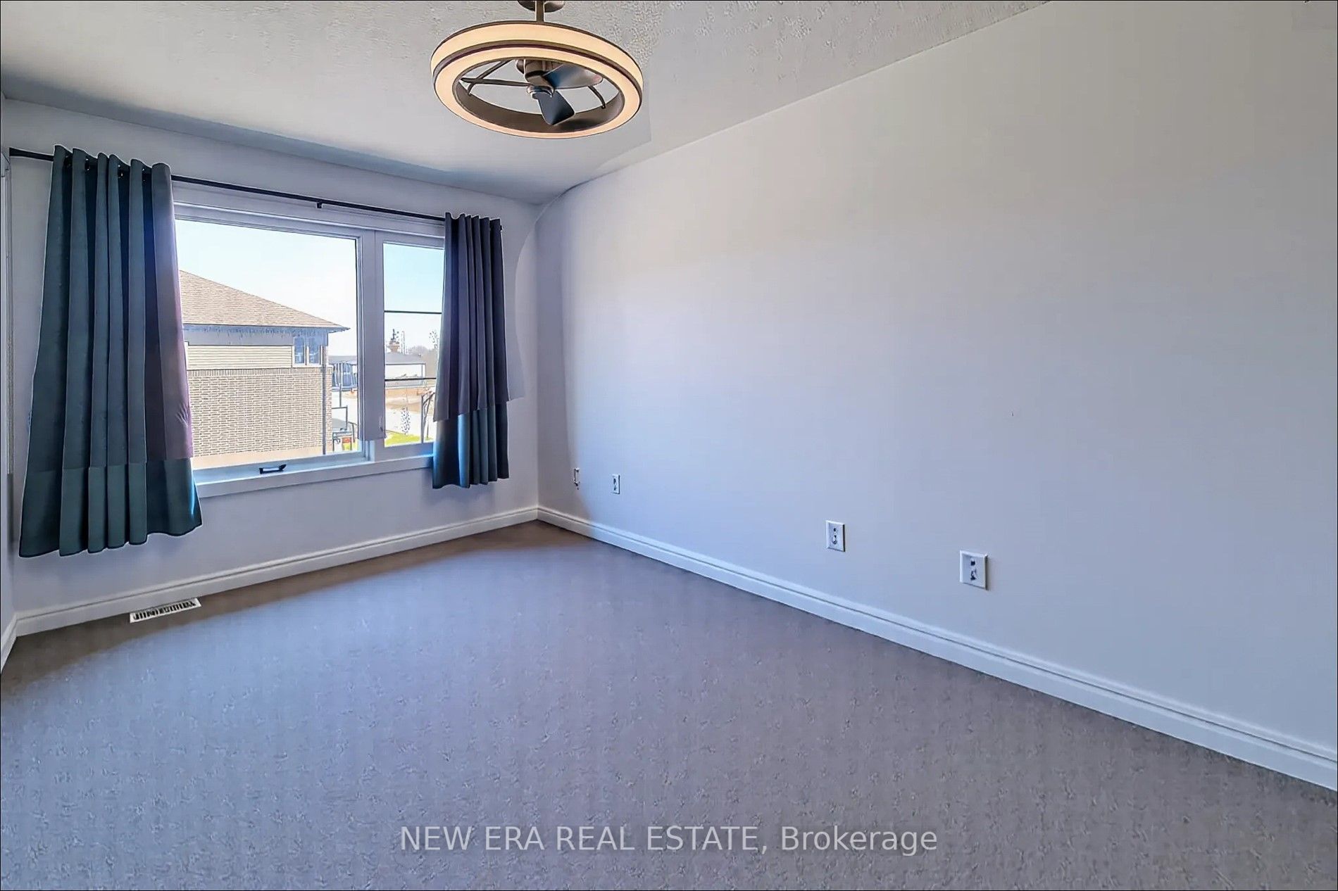 120 Court Drive 60 Property Photo 20