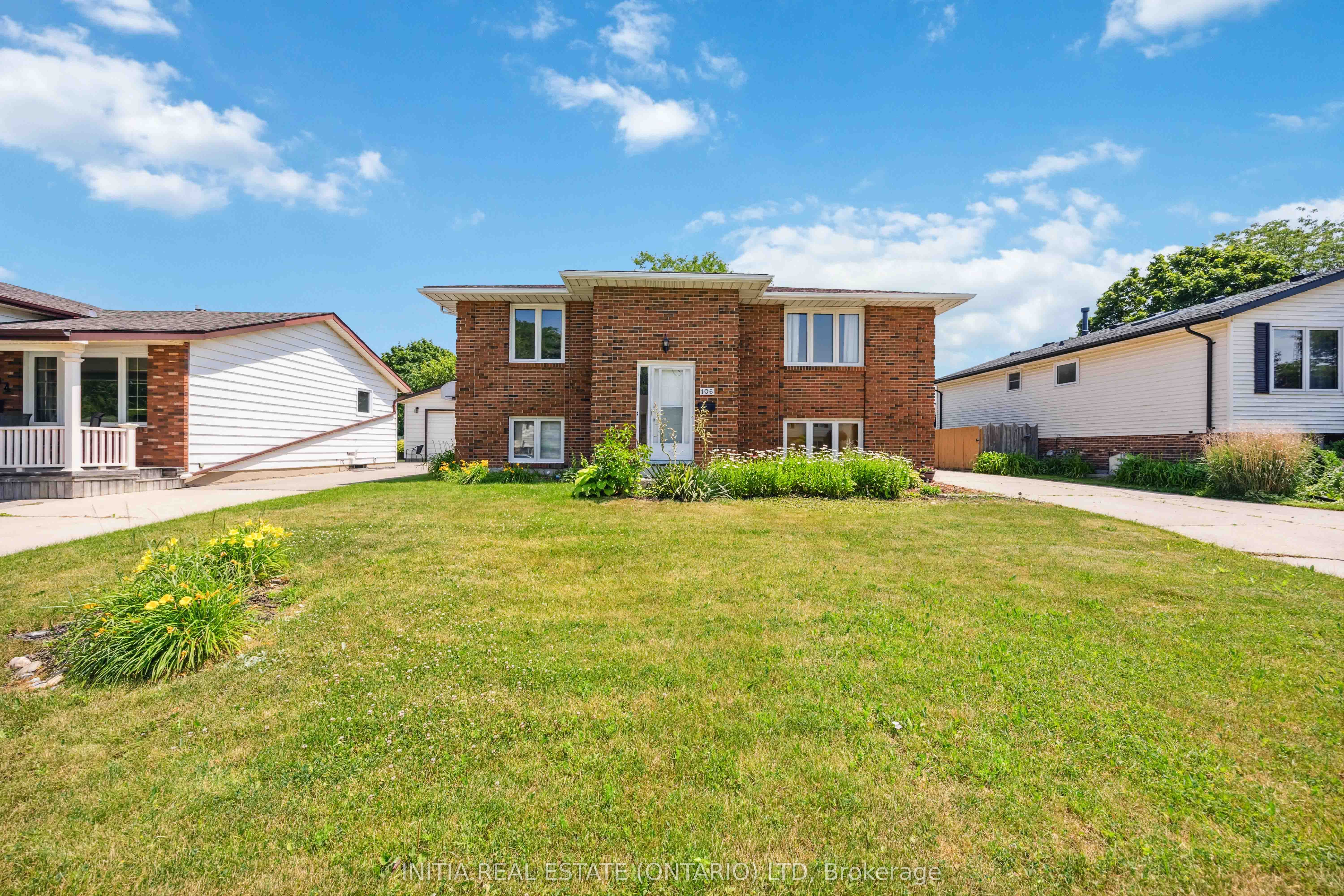 106 Hastings Cres Property Photo 1