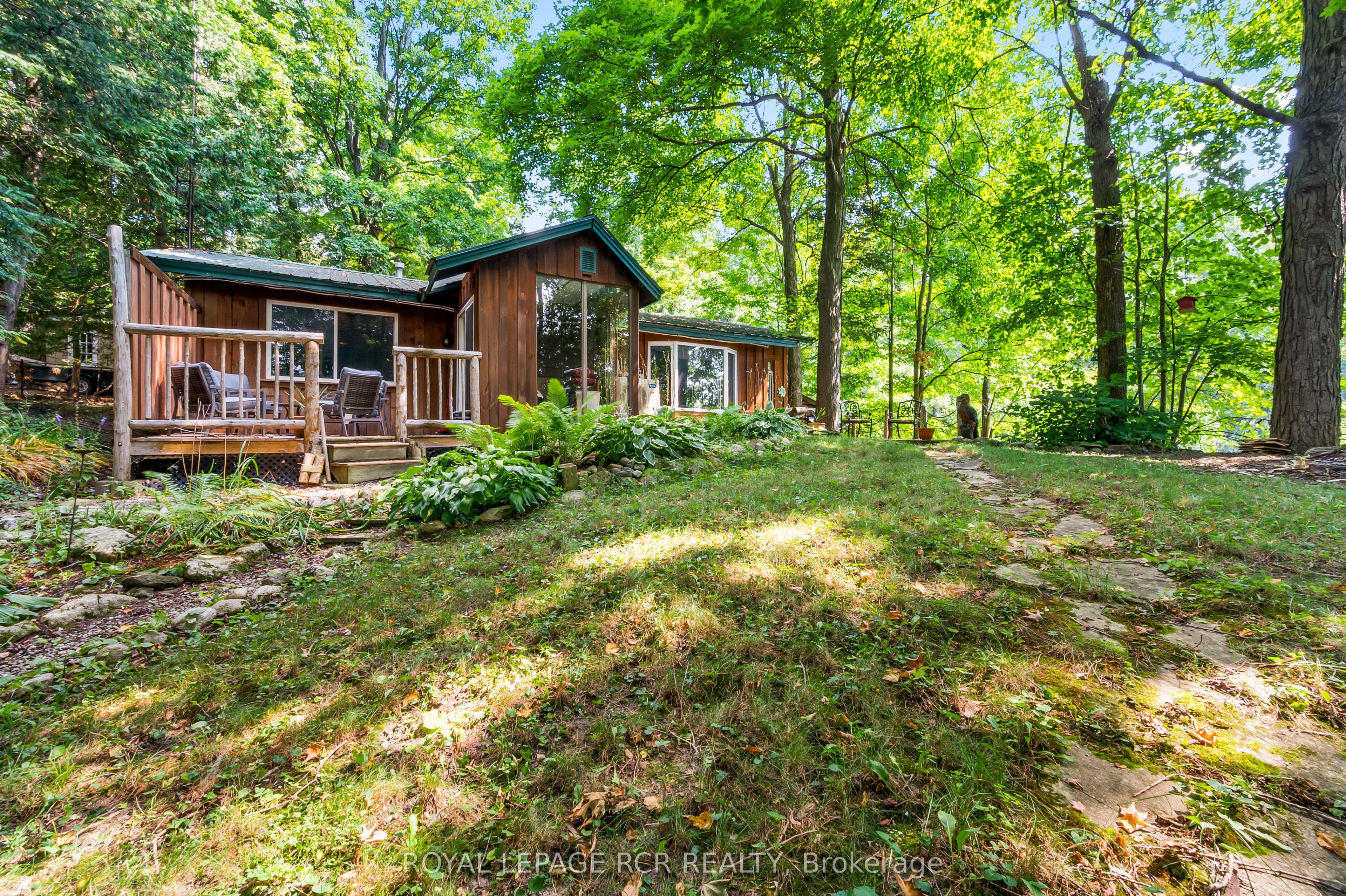 3 Frank Lane Property Photo 1